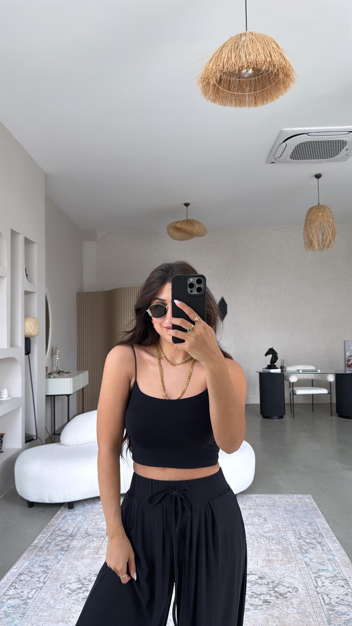 Siyah Lastik Askı Crop