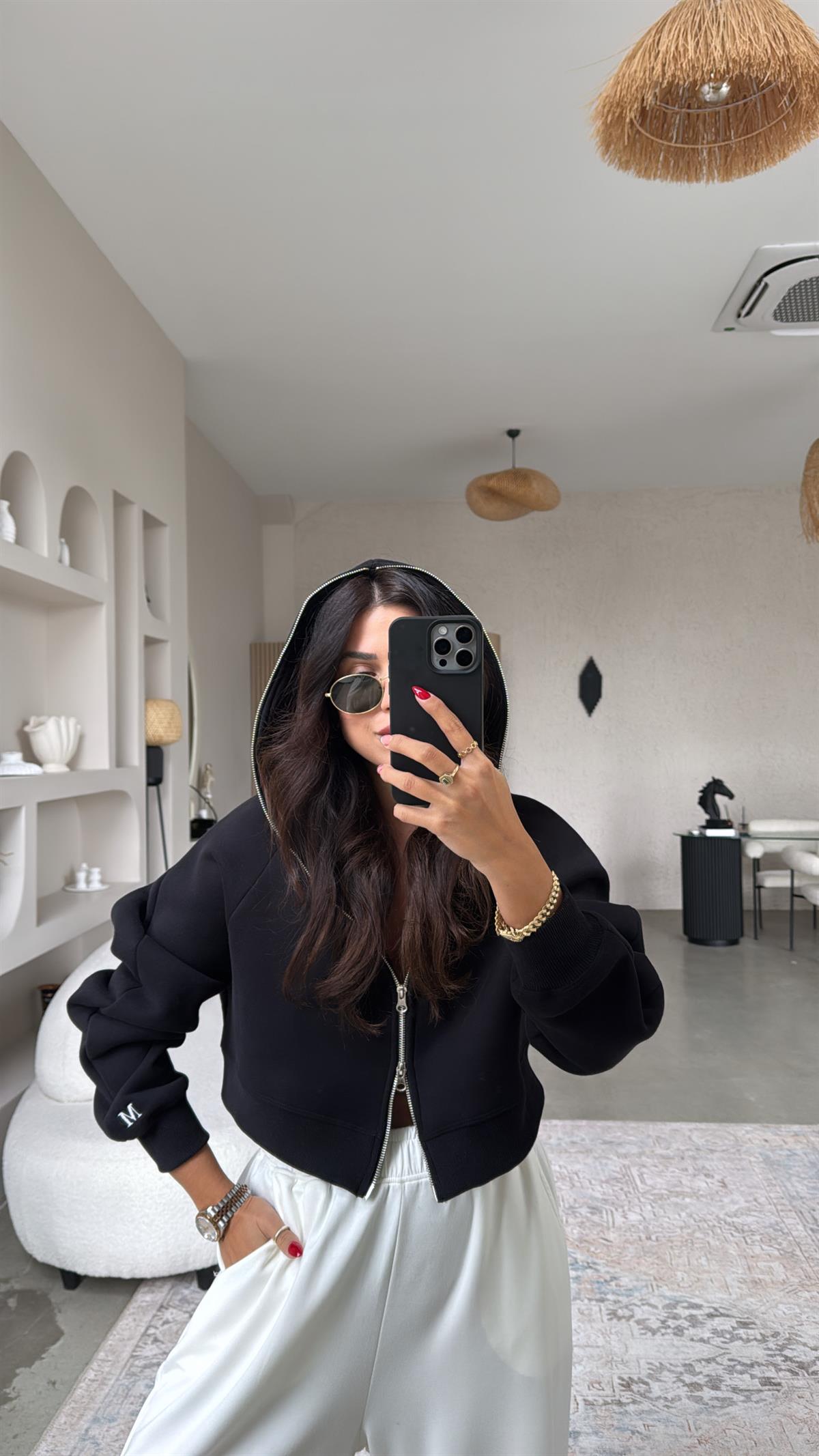 Siyah M Nakış Üç İplik Şardonlu Hoodie