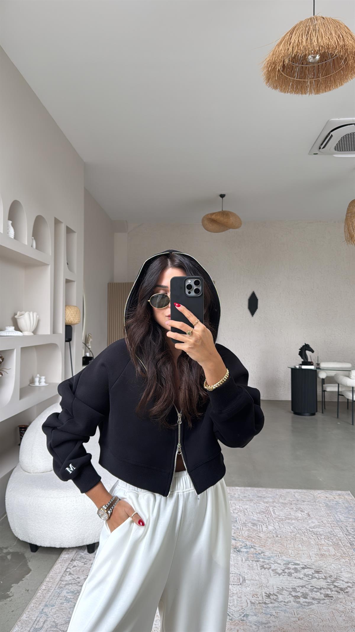 Siyah M Nakış Üç İplik Şardonlu Hoodie