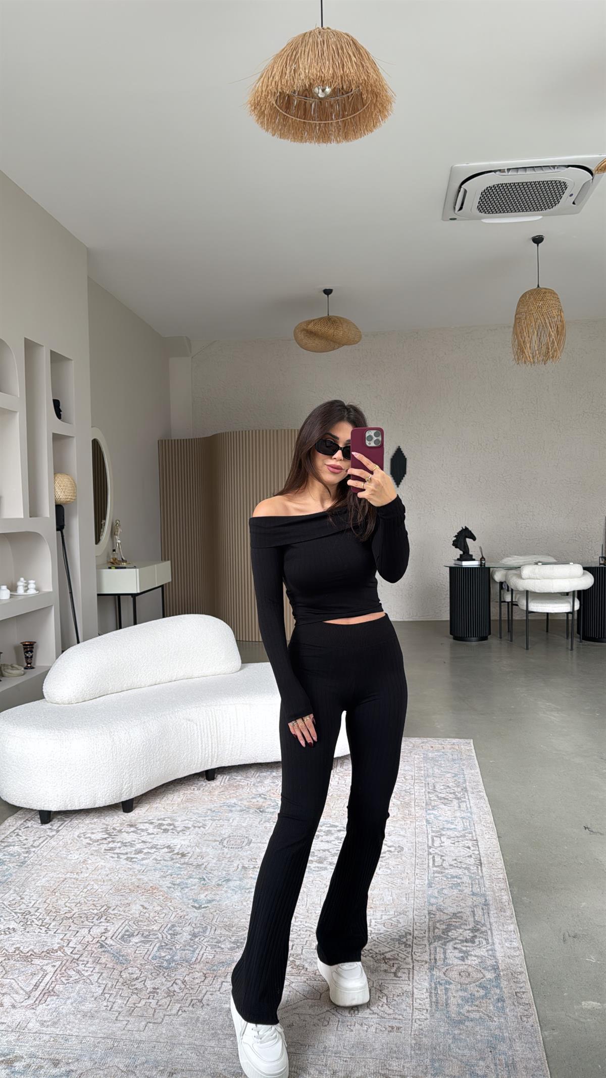 Siyah Madonna Yaka NM Takım