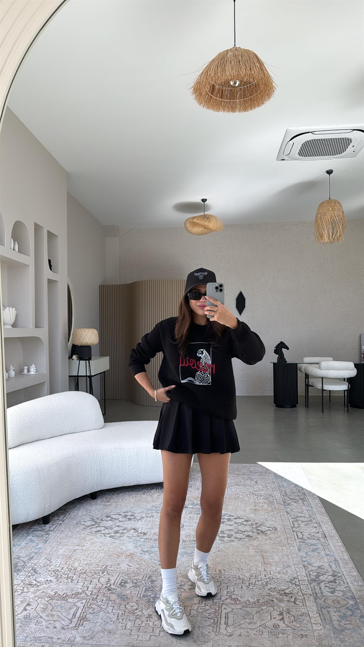 Siyah Meow Baskılı Sweatshirt