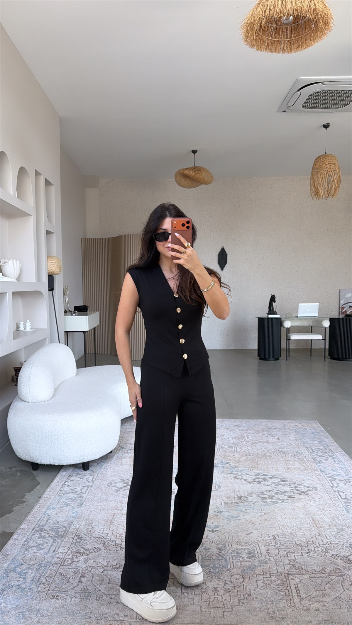 Siyah Modal Gold Düğmeli Yelekli Takım