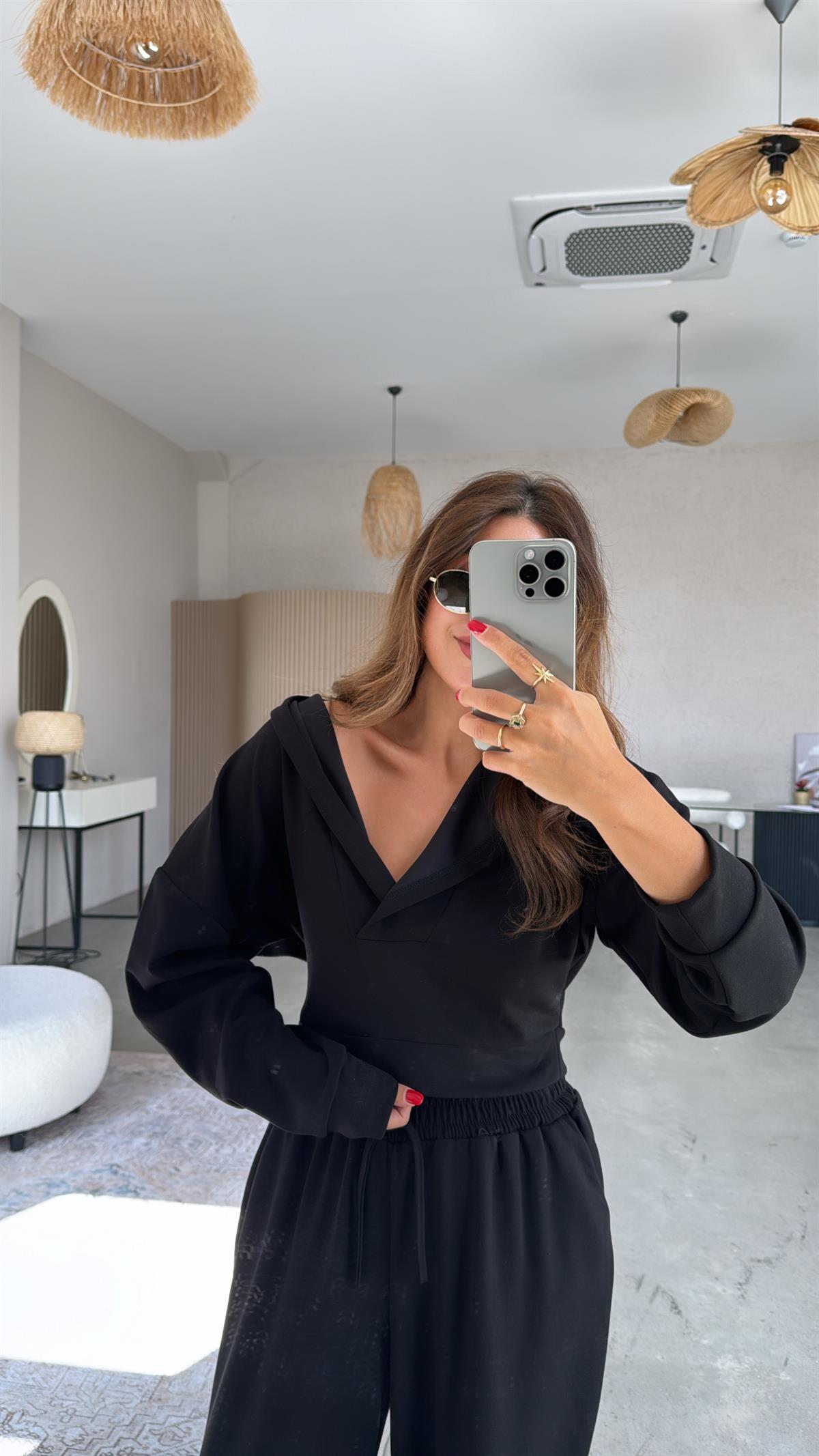 Siyah Modal Kapüşonlu Takım