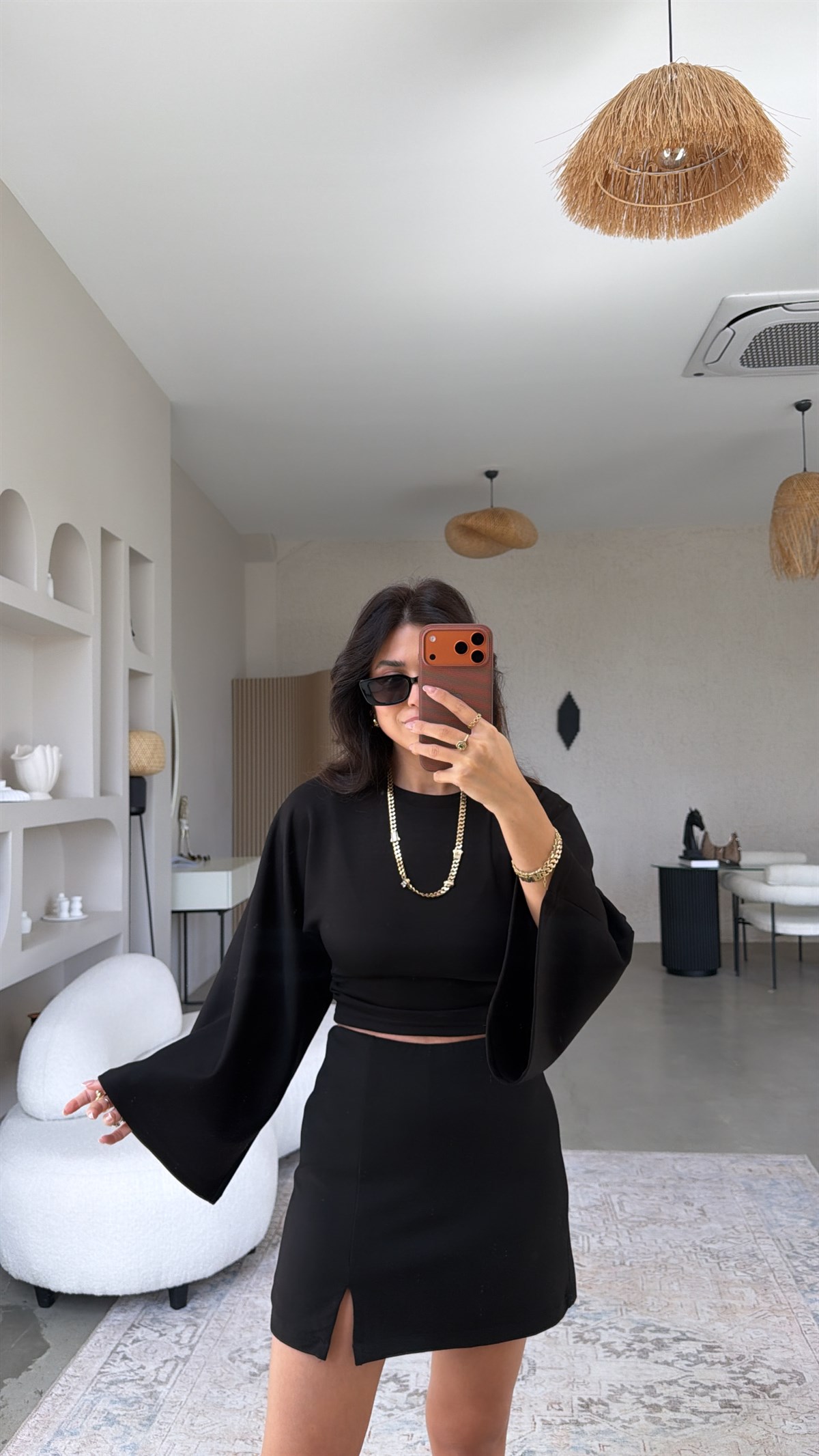 Siyah Modal Mini Yırtmaçlı Şortlu Etek