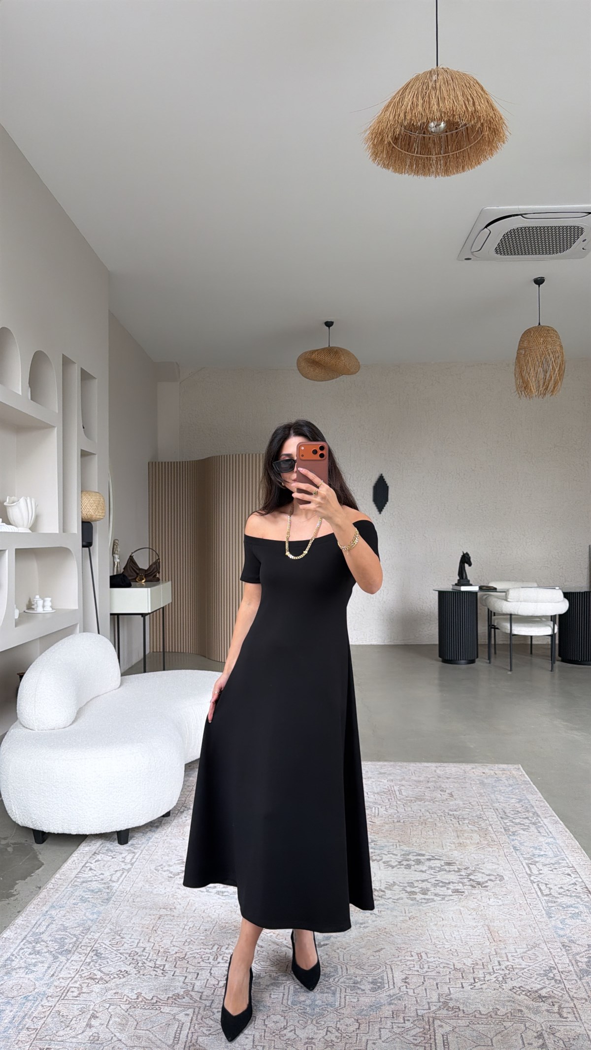 Siyah Modal Omzu Açık ZR Model Elbise