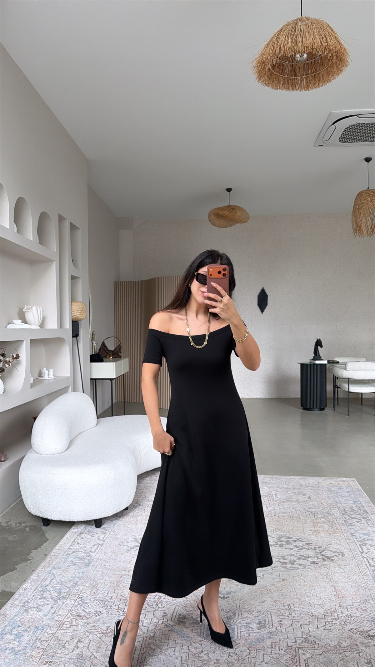 Siyah Modal Omzu Açık ZR Model Elbise