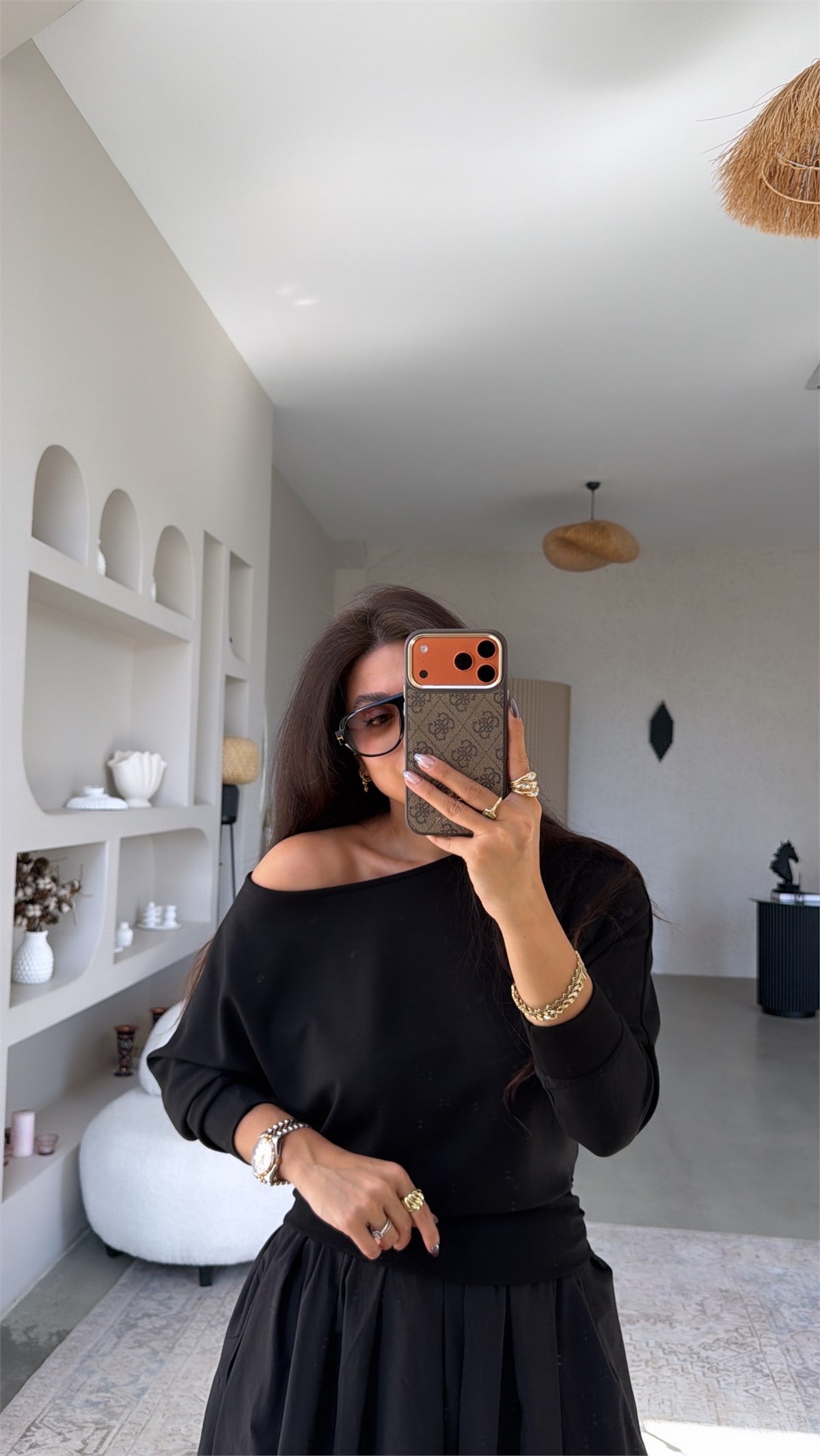 Siyah Omzu Açık Modal Sweatshirt