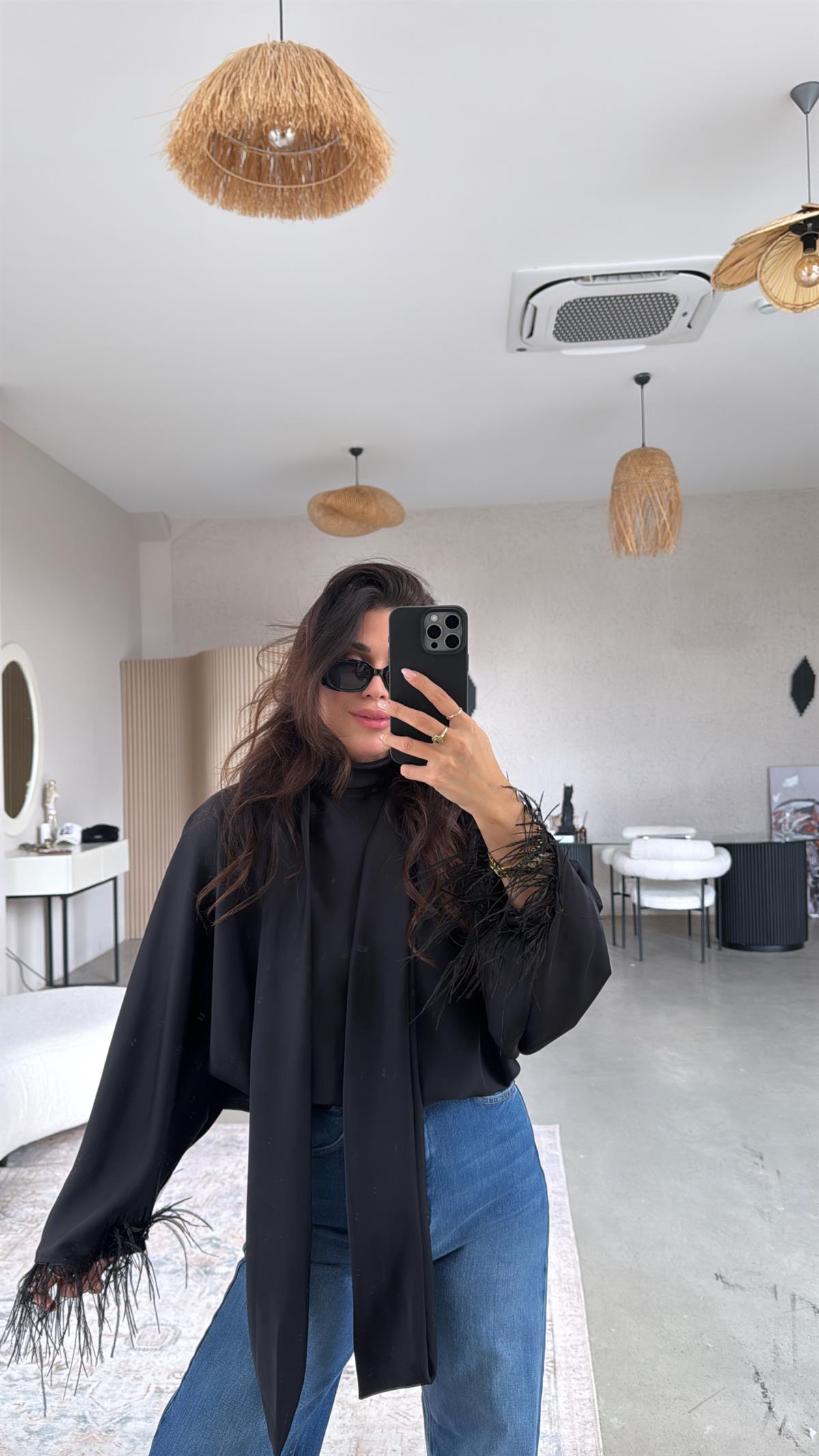 Siyah Otrişli Saten Bluz