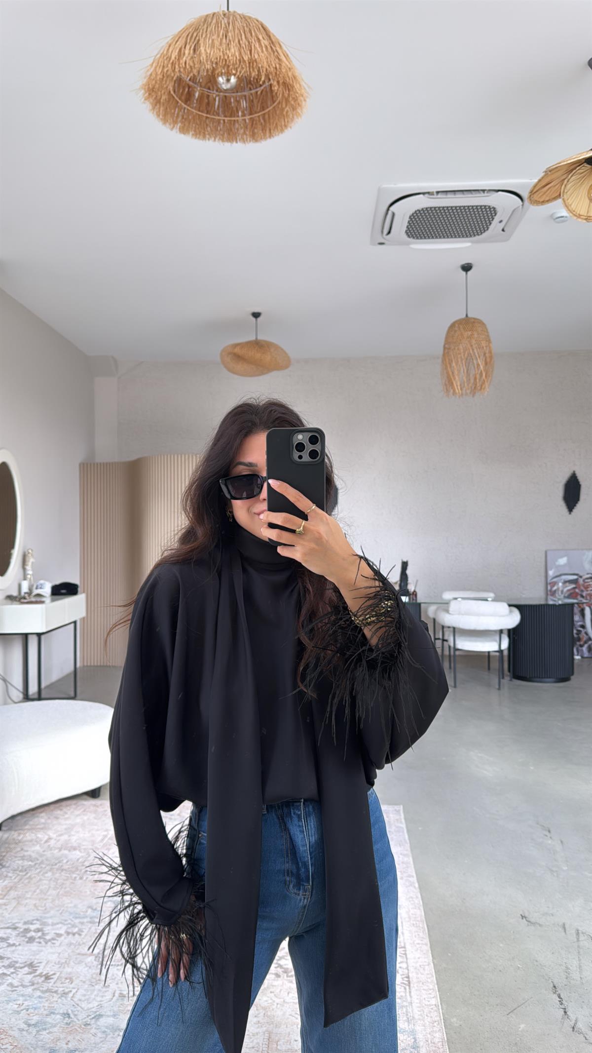 Siyah Otrişli Saten Bluz