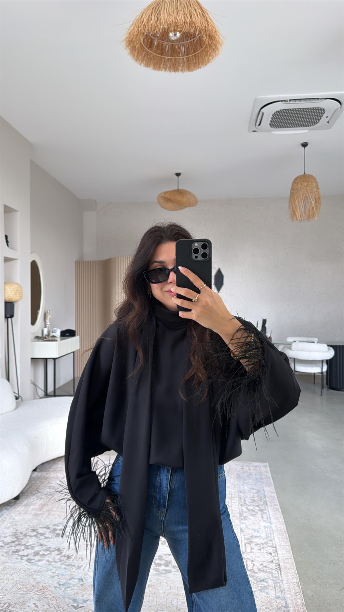 Siyah Otrişli Saten Bluz