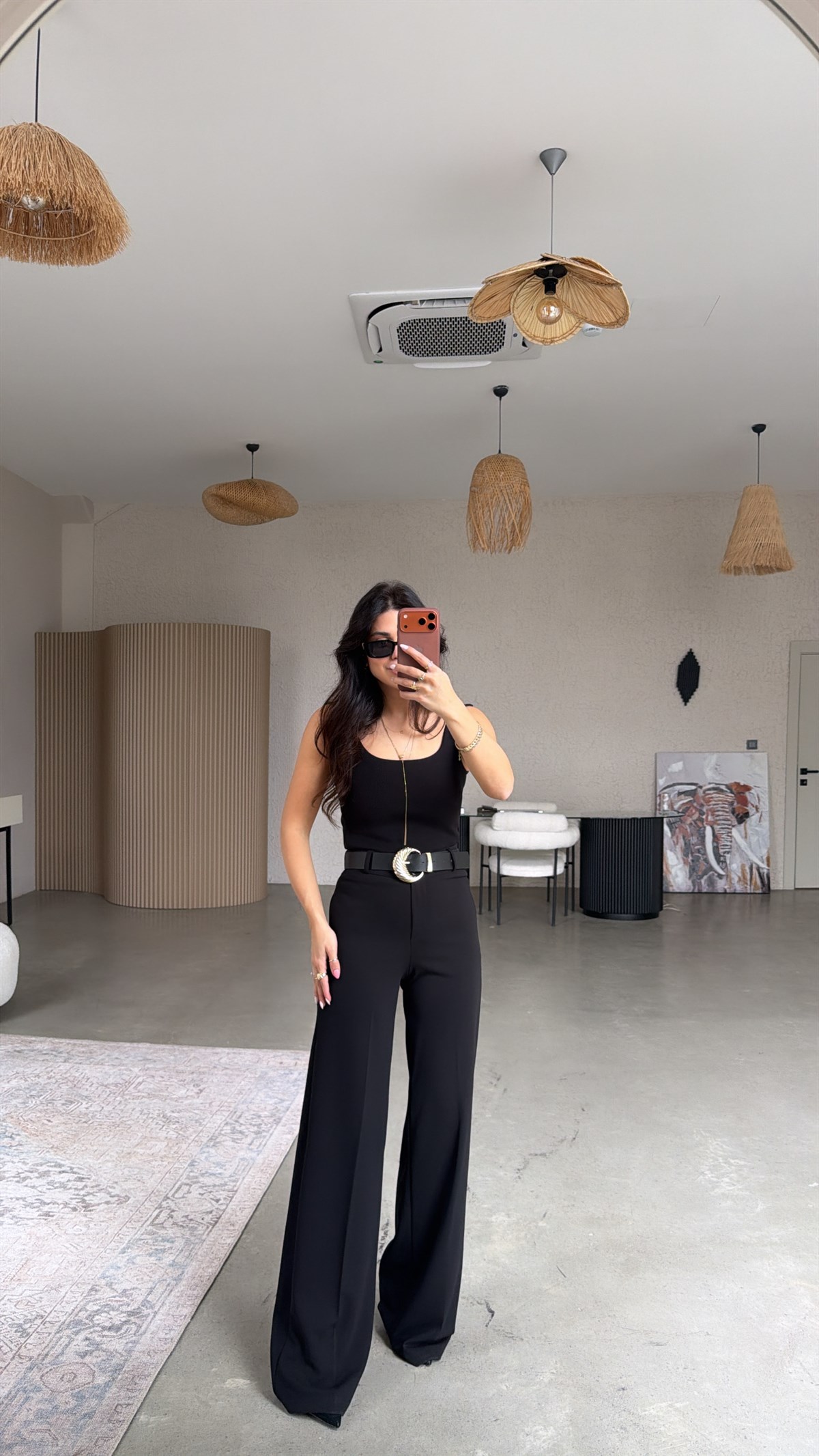 Siyah Oymalı Kemerli Bol Paça Premium Kumaş Pantolon