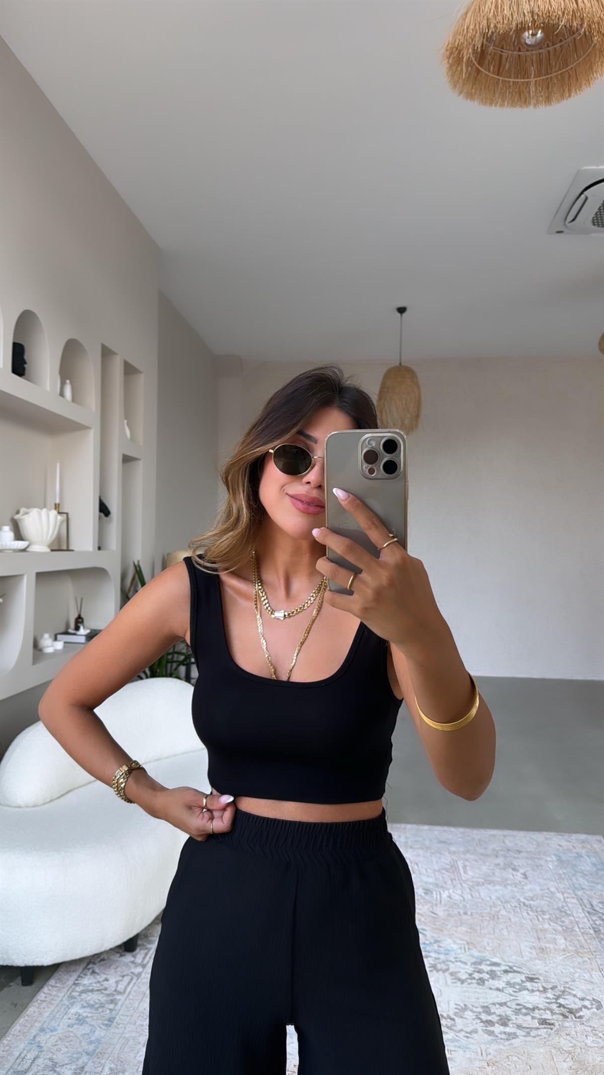 Siyah Oys Crop Atlet