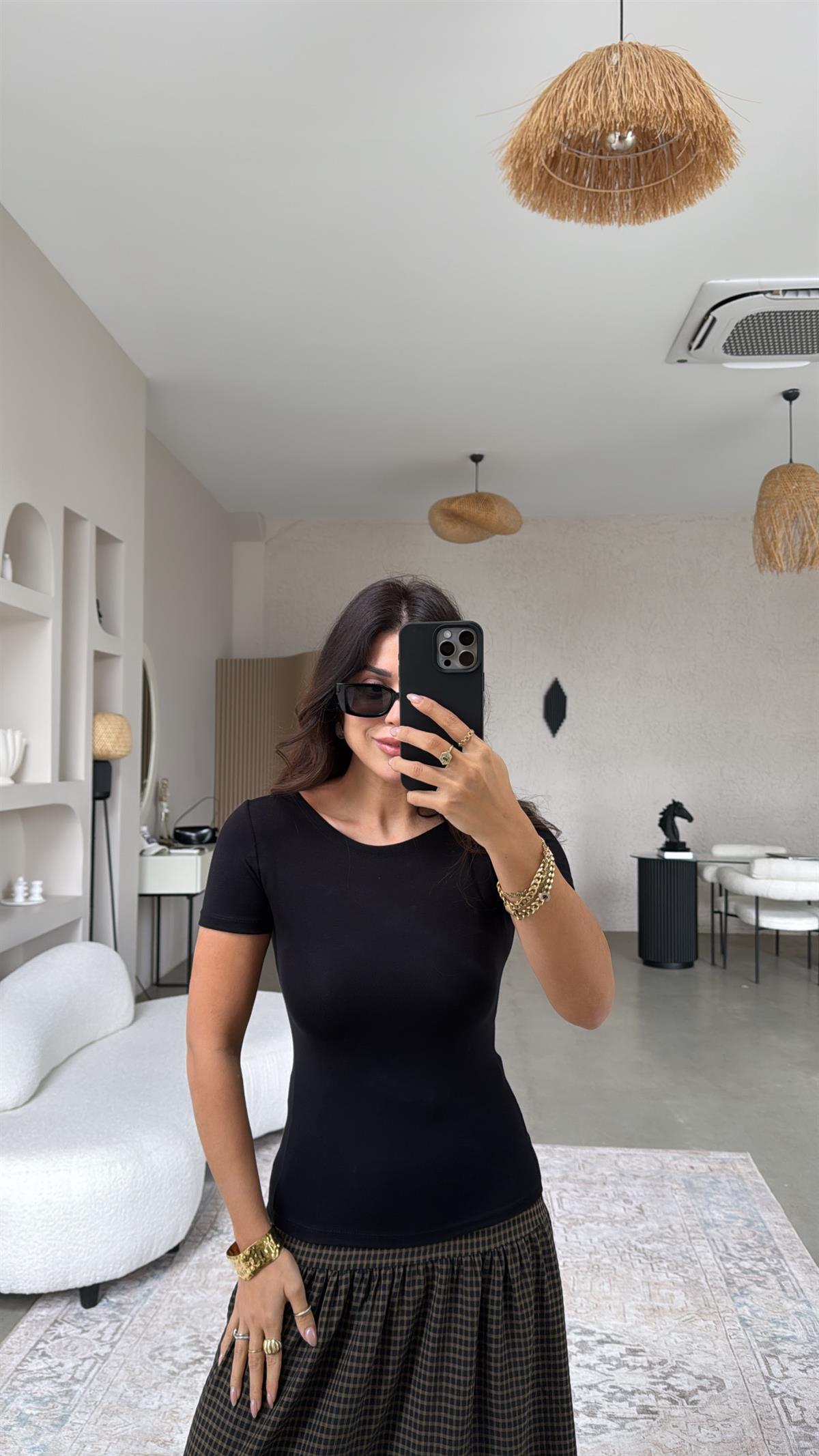 Siyah Oys Kayık Yaka Kısa Kol Tshirt