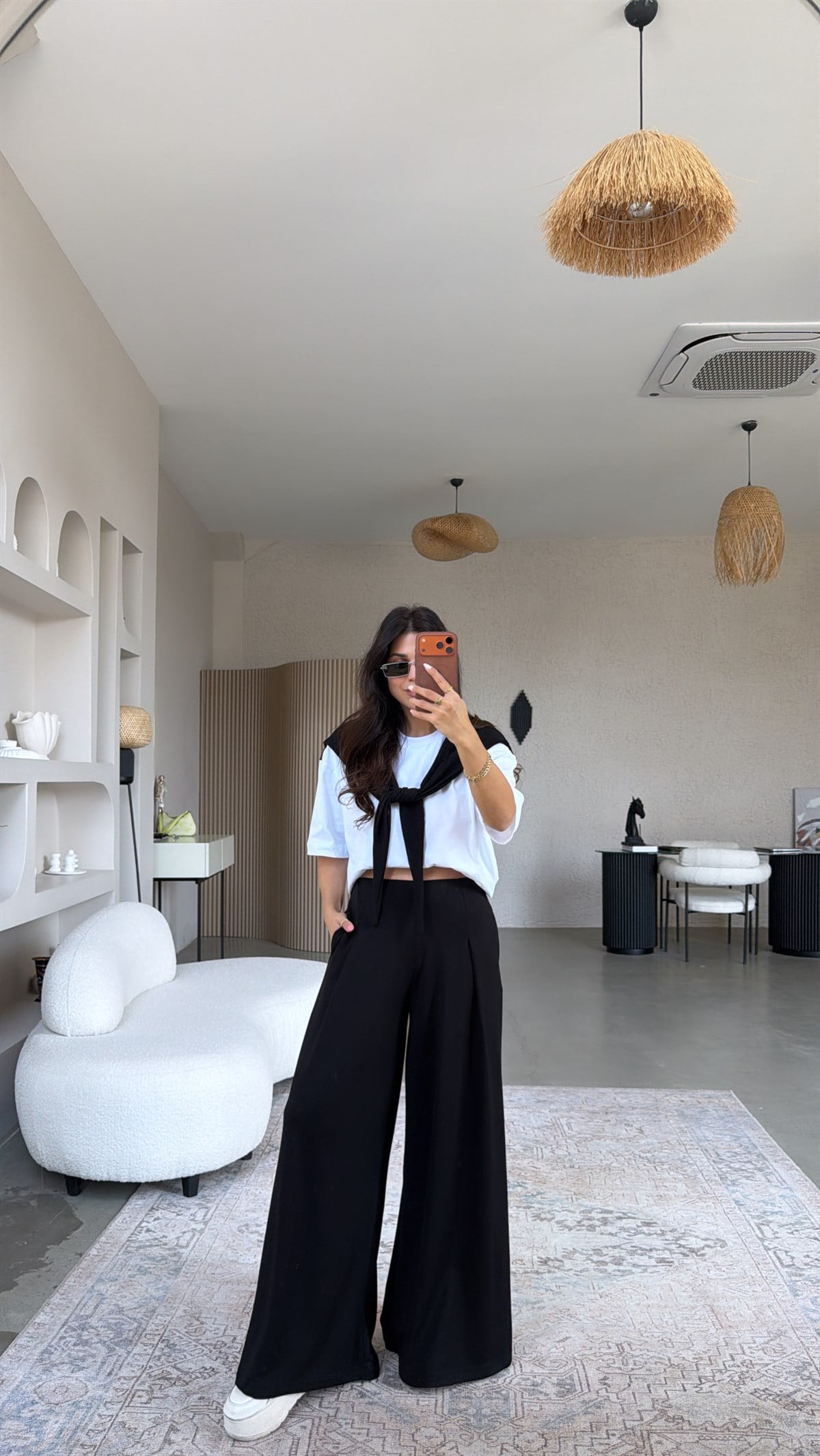 Siyah Oys Kumaş Önden Pileli Salaş Pantolon