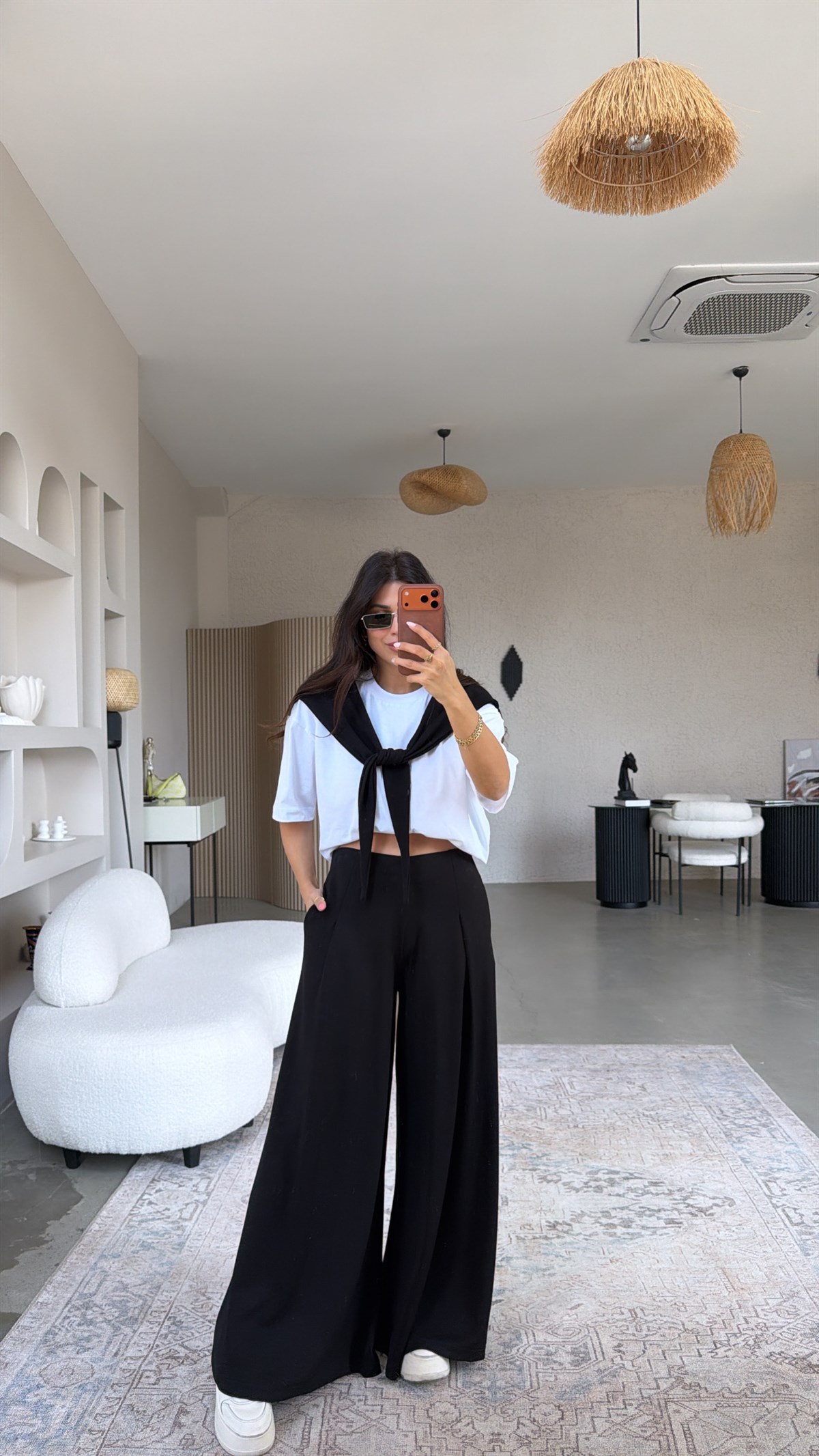 Siyah Oys Kumaş Önden Pileli Salaş Pantolon