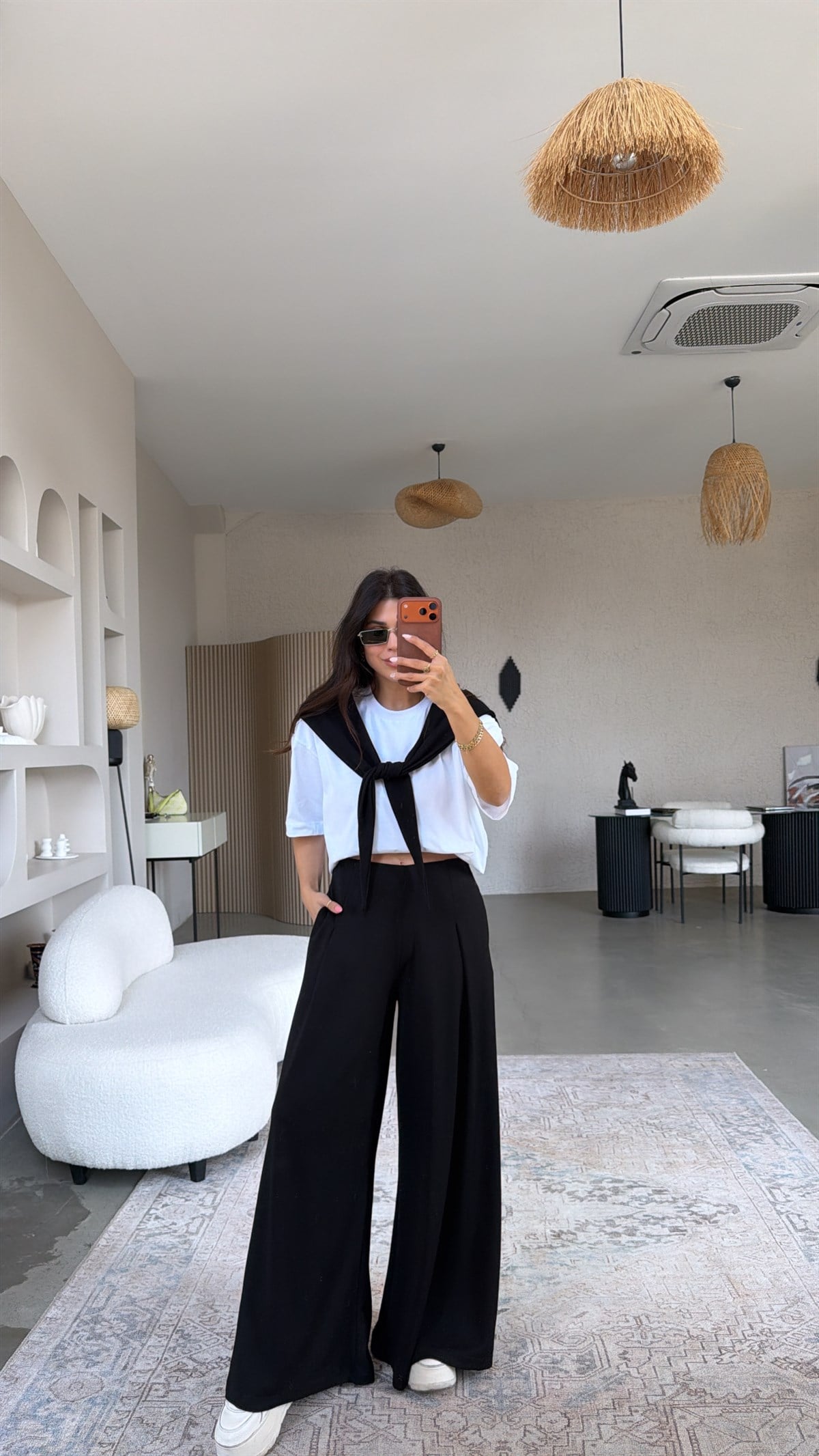 Siyah Oys Kumaş Önden Pileli Salaş Pantolon