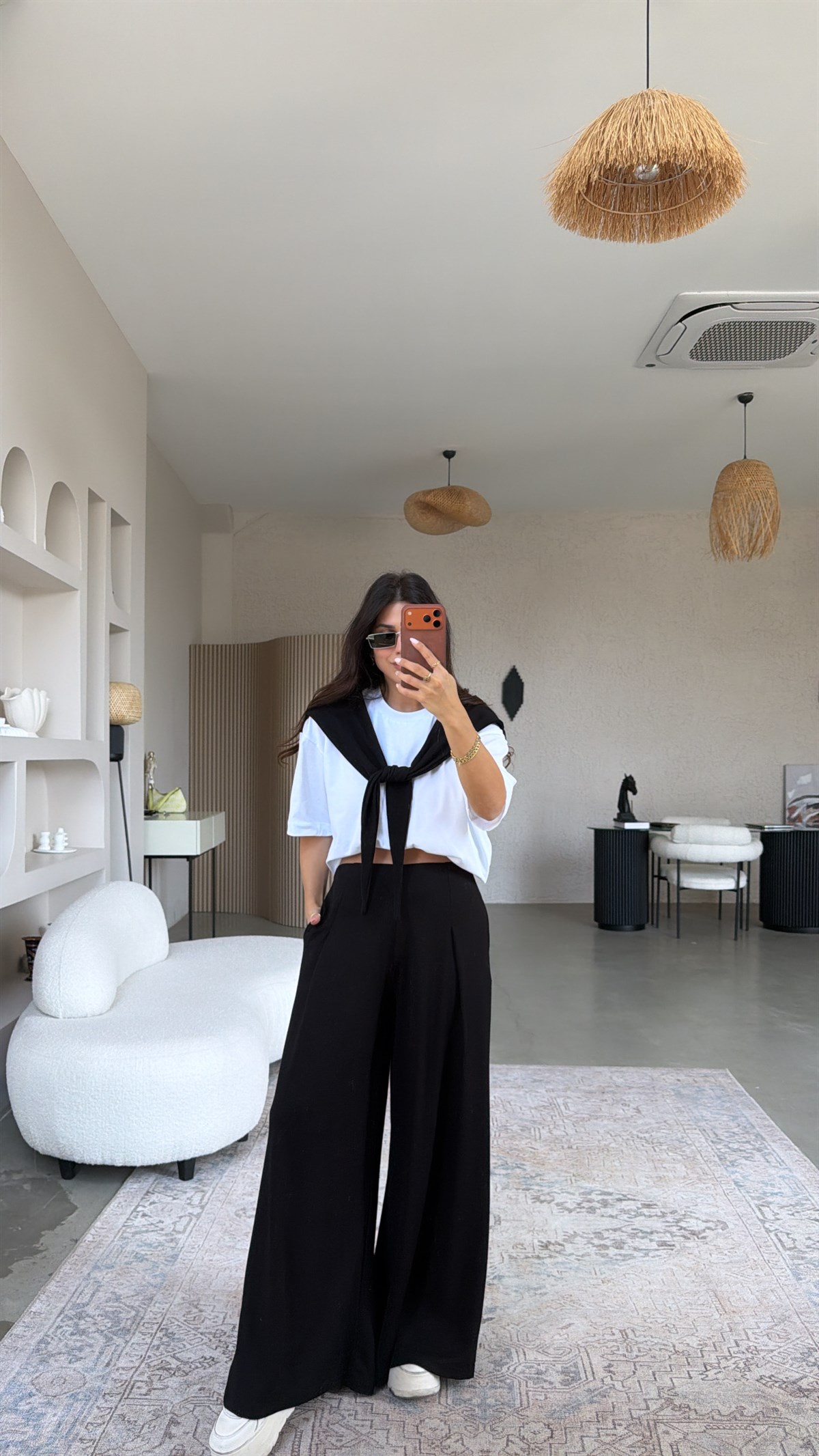 Siyah Oys Kumaş Önden Pileli Salaş Pantolon