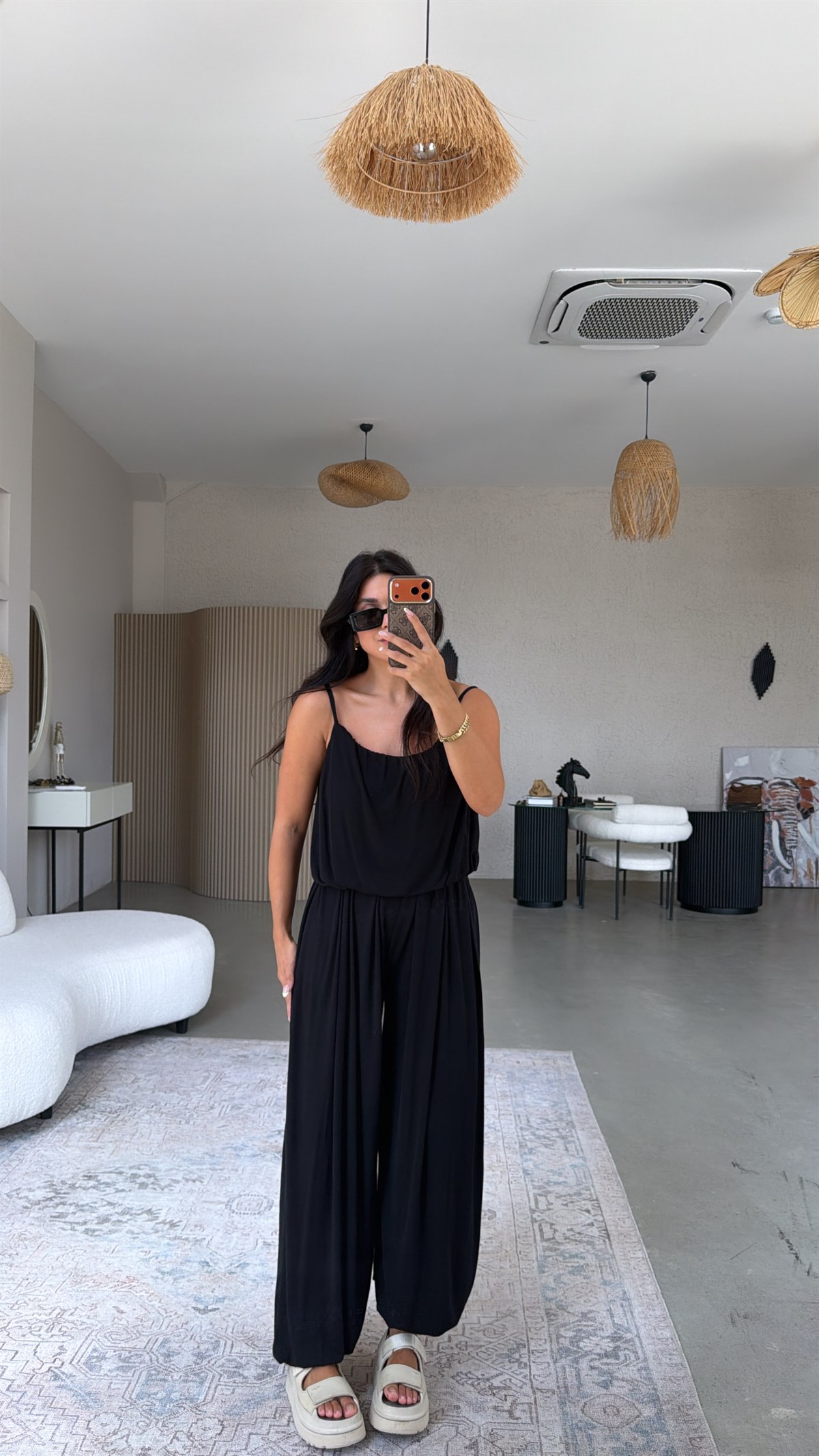 Siyah Oys Model Askılı Bluz Şalvar Dökümlü Takım