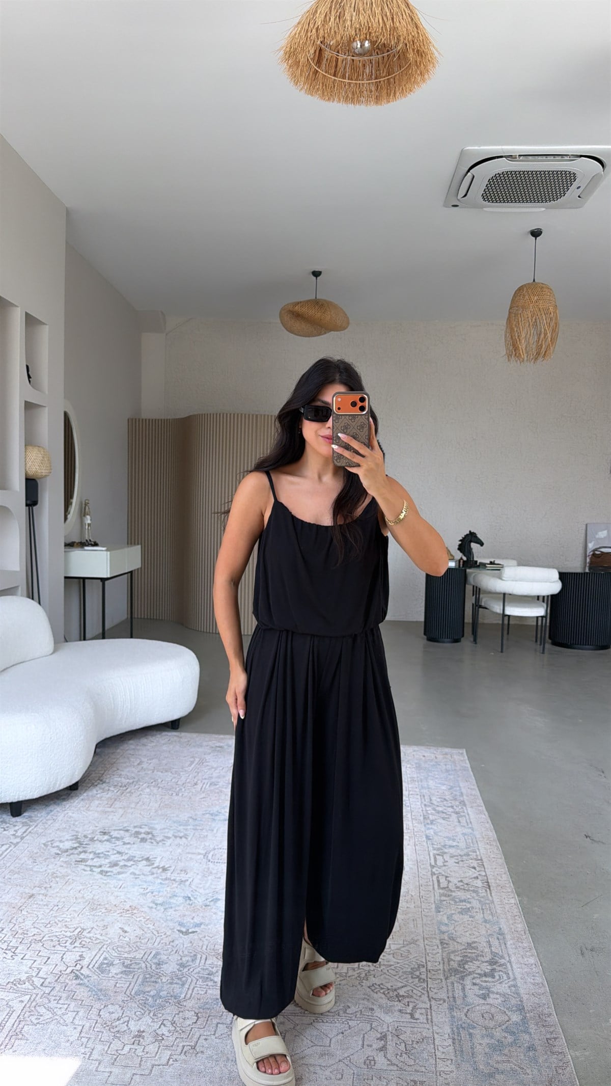 Siyah Oys Model Askılı Bluz Şalvar Dökümlü Takım