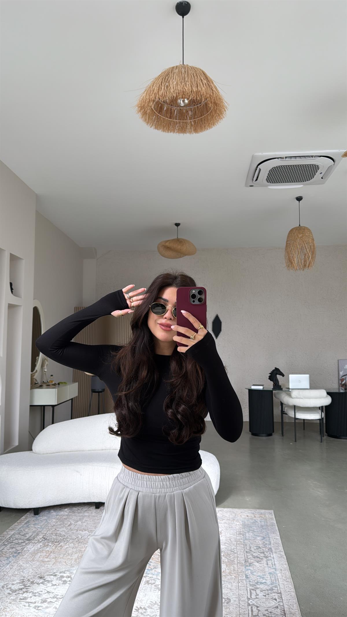 Siyah Oys Parmak Geçme Uzun Kollu Body