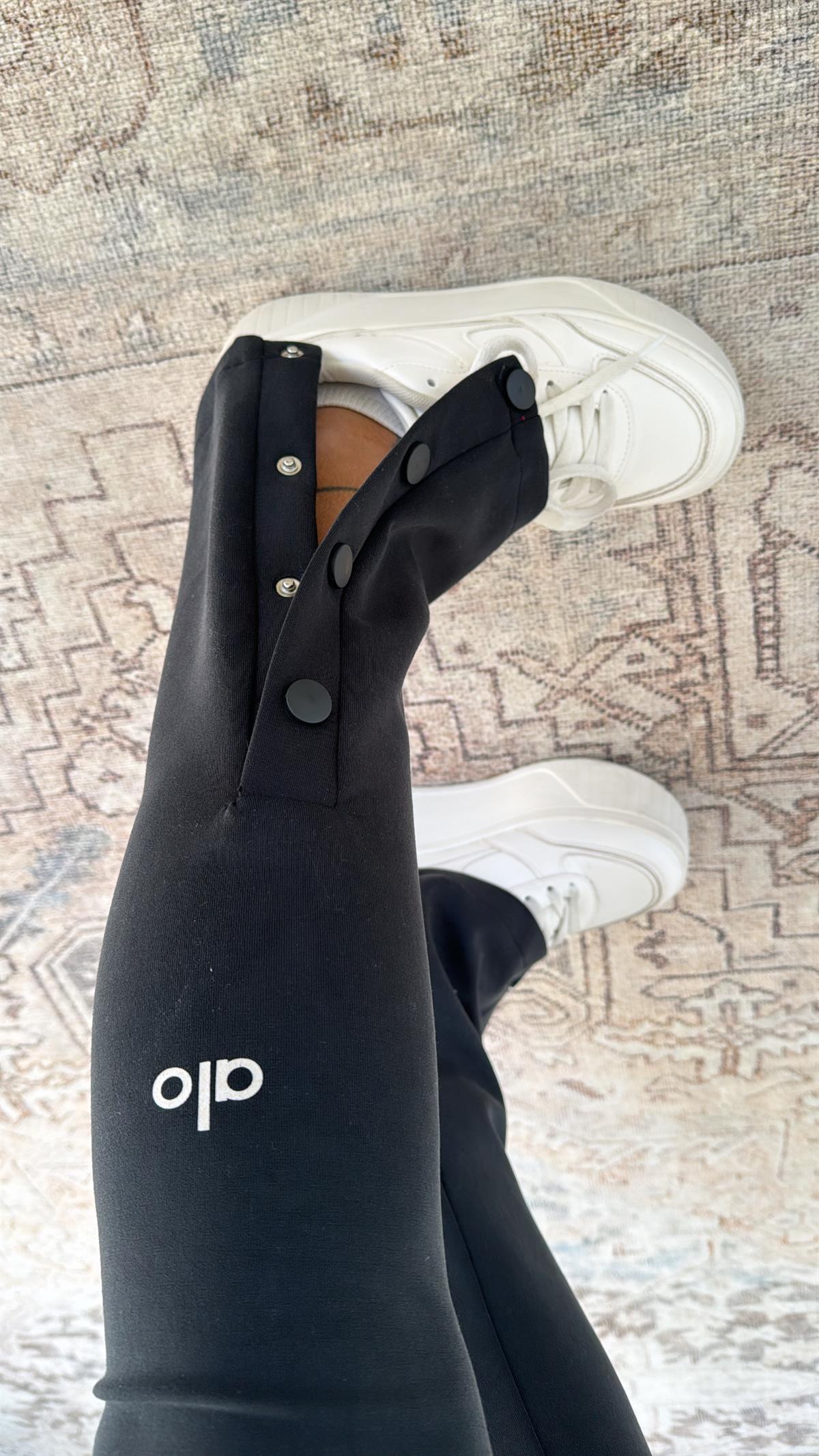 Siyah Paça Çıtçıtlı Orijinal Tayt