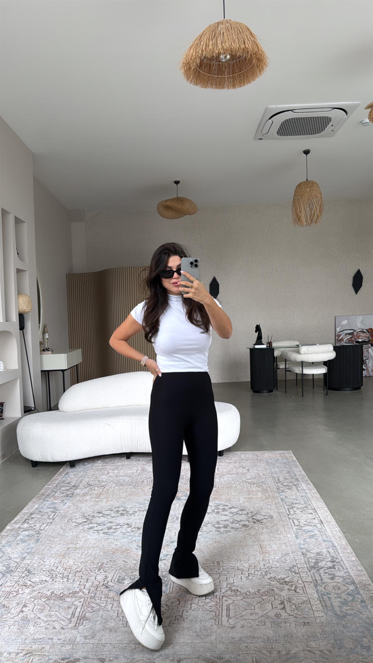 Siyah Paçası Yırtmaçlı Ottoman Tayt