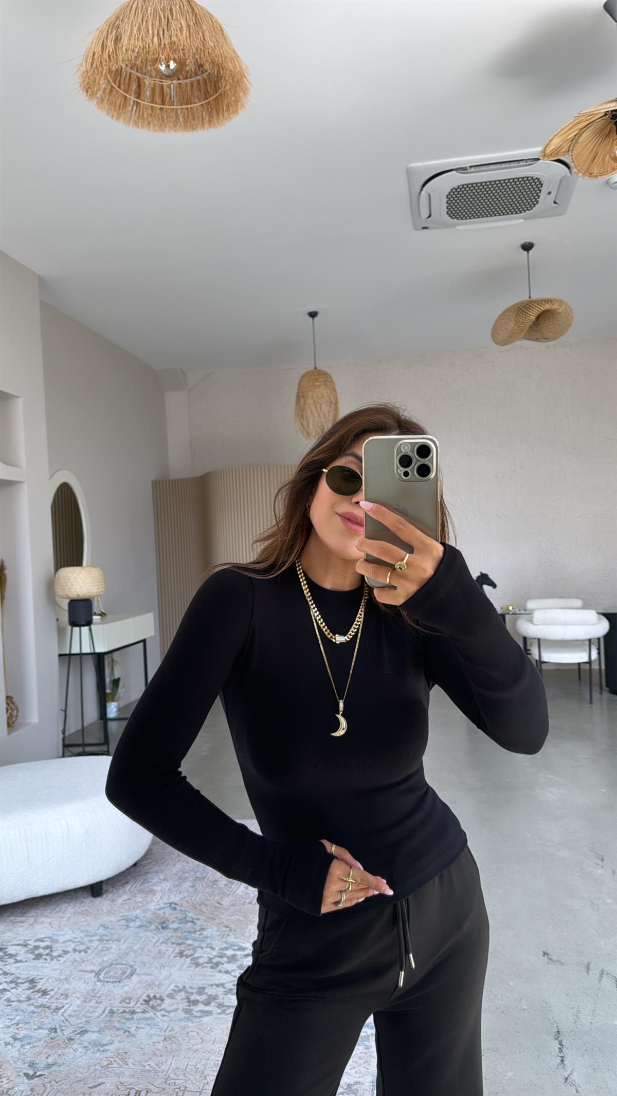 Siyah Parmak Geçme Oys Kumaş Body
