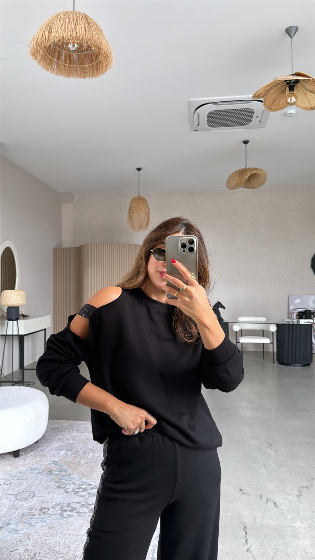 Siyah Payet Detaylı Takım