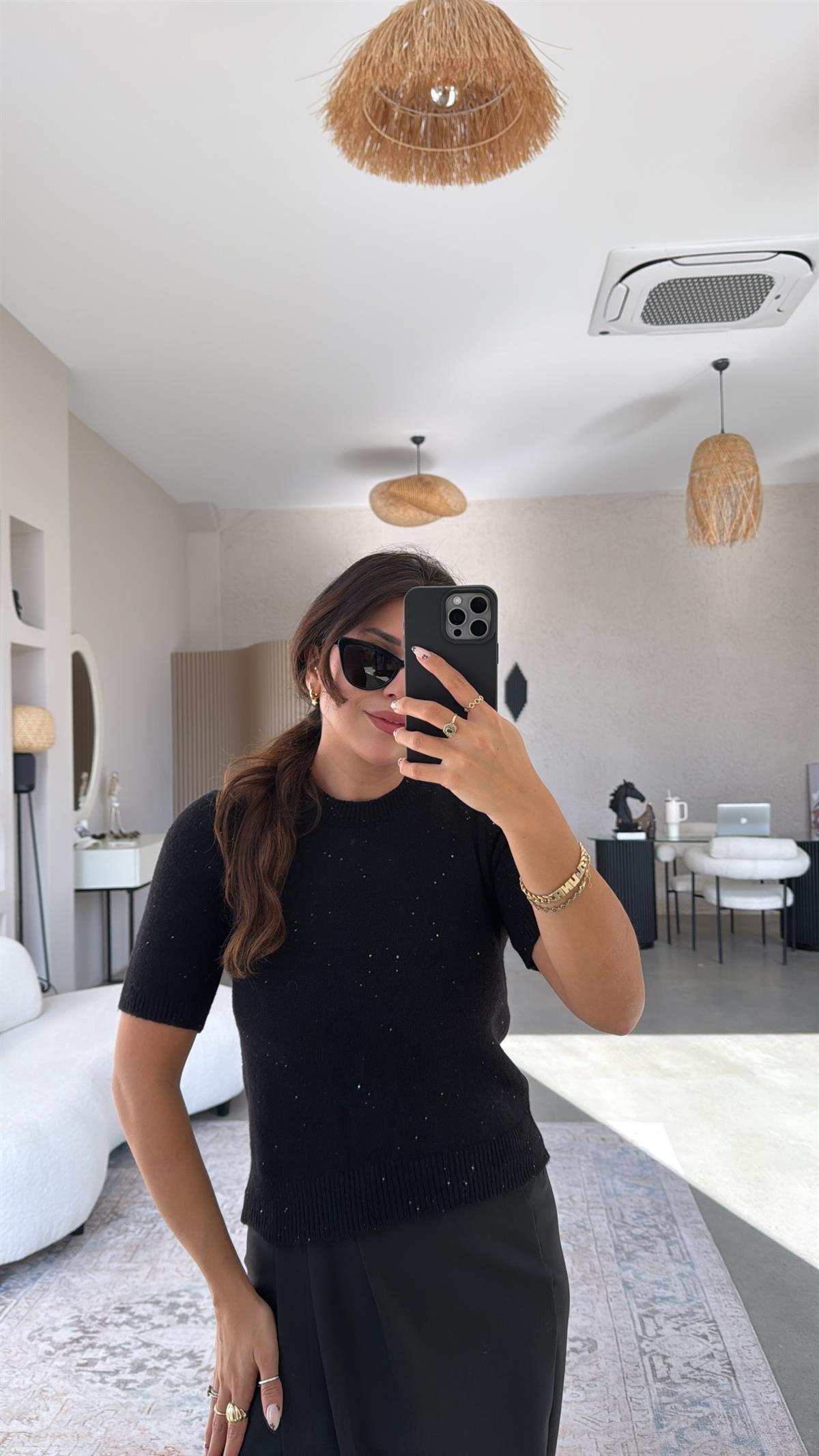 Siyah Payet Yansımalı Yumuşak Kısa Kol Triko Bluz