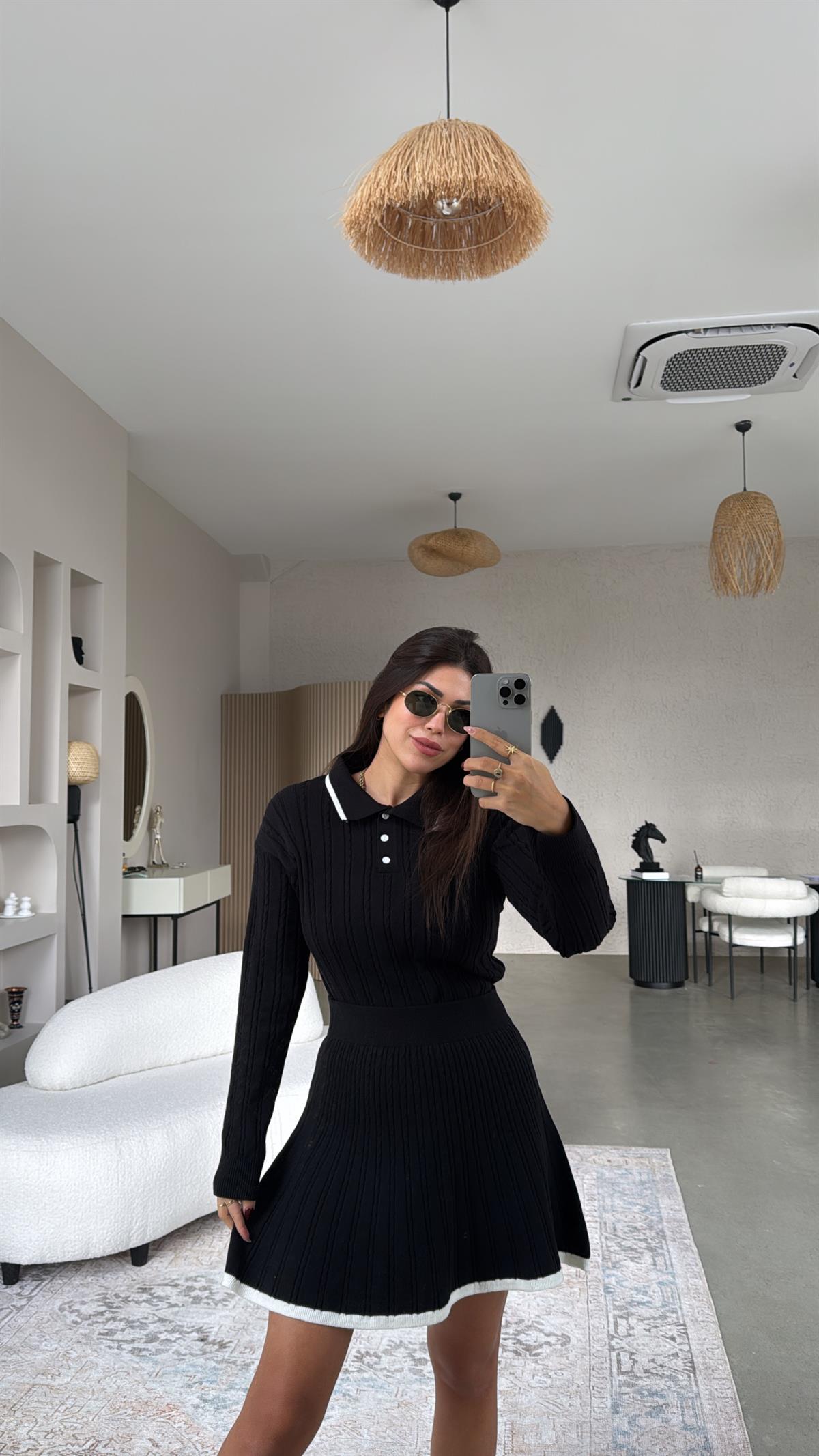 Siyah Polo Yaka Biyeli Etekli Takım