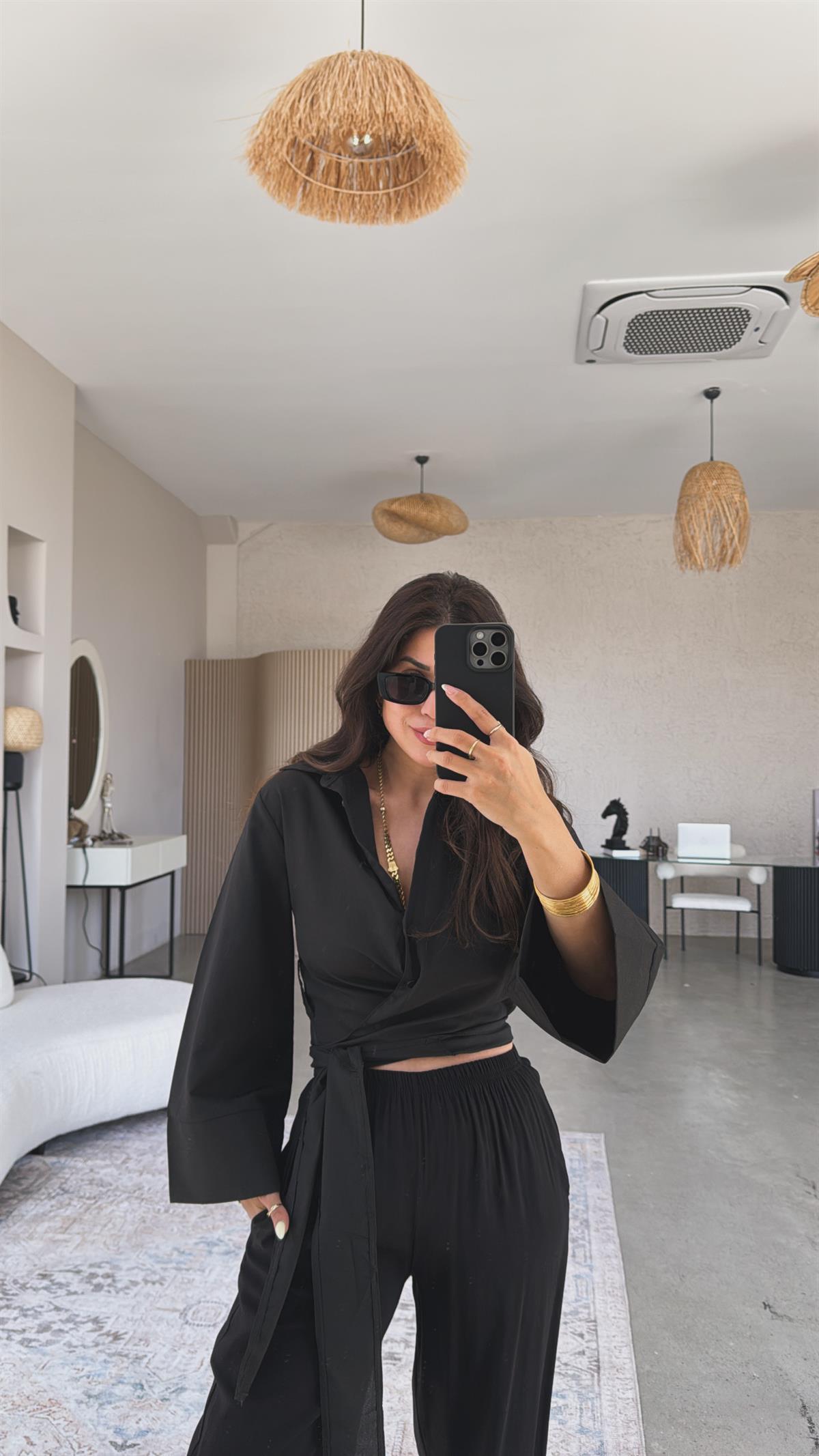 Siyah Poplin Bağlamalı Gömlek