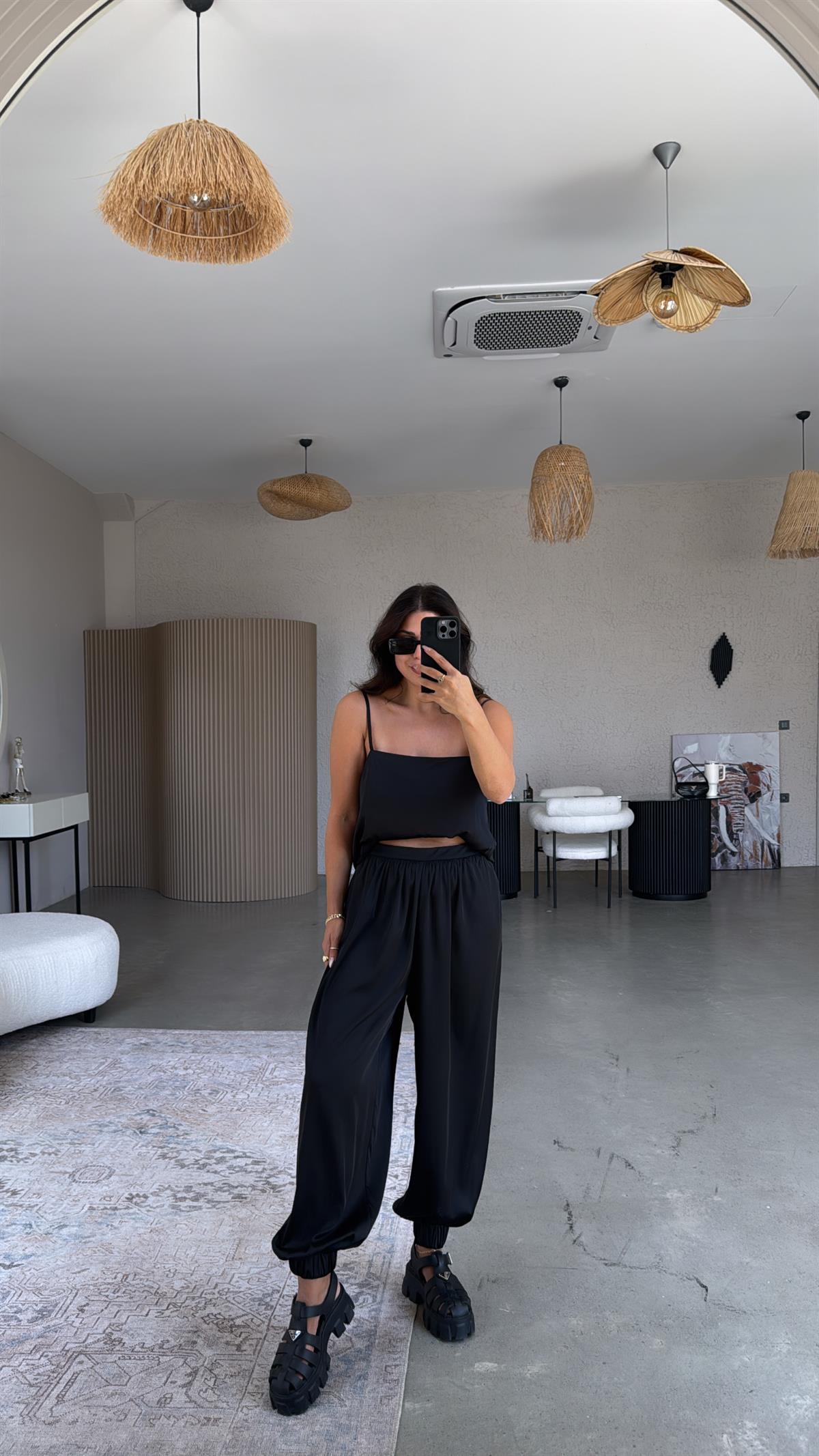 Siyah Premium Saten Şalvar Bluz Takım