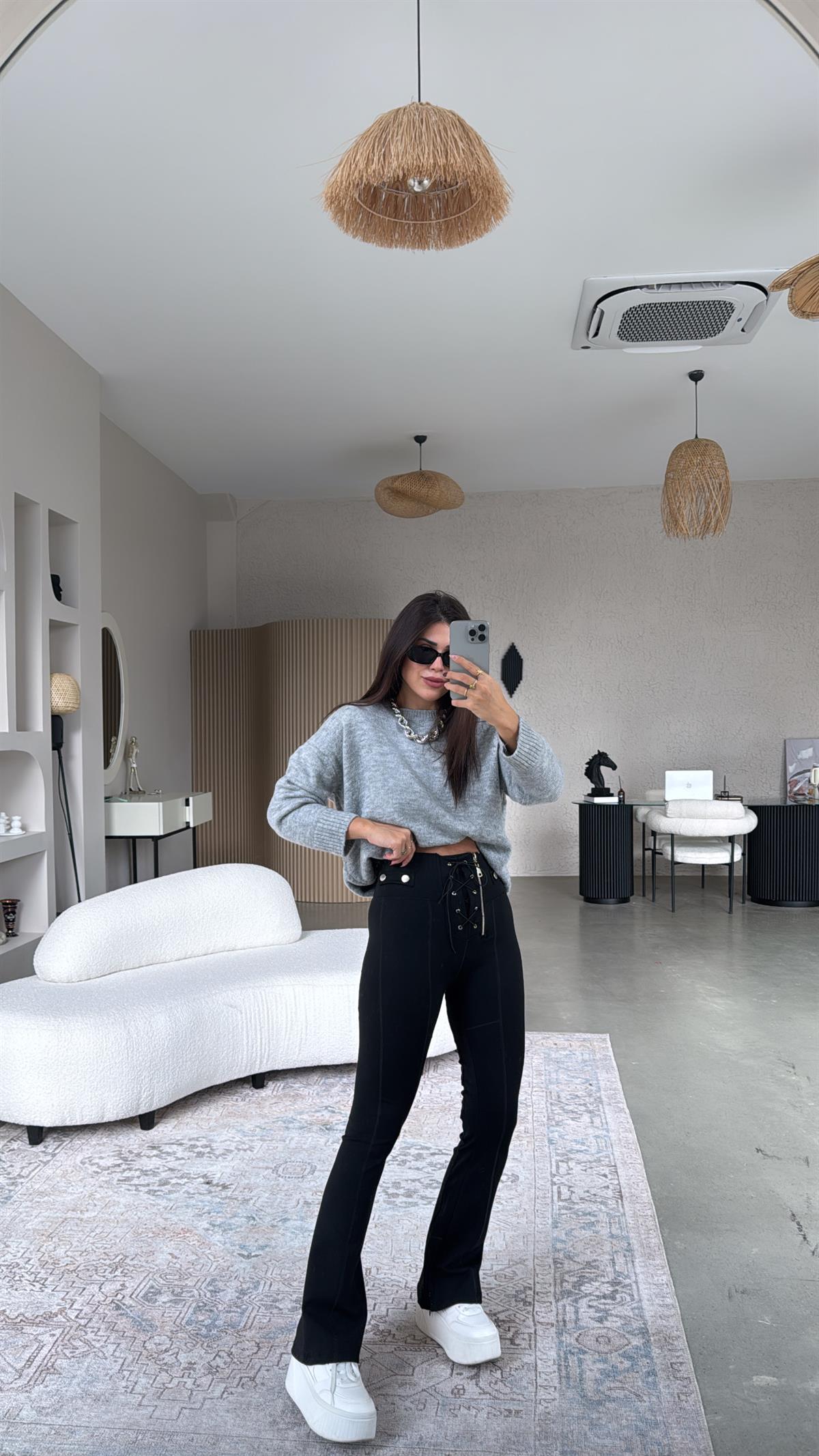 Siyah Push-up Bağcıklı Fermuarlı Tayt