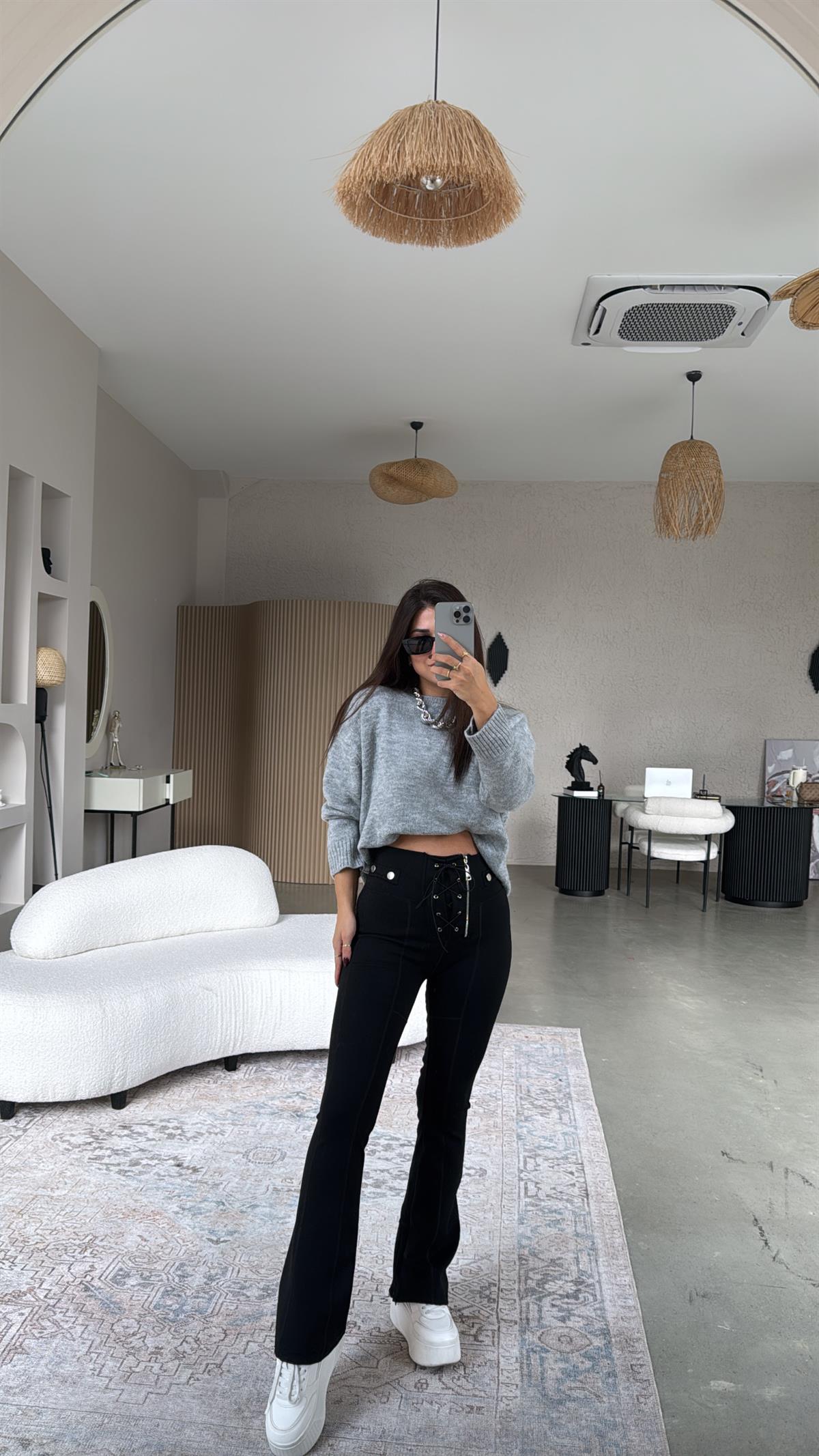 Siyah Push-up Bağcıklı Fermuarlı Tayt