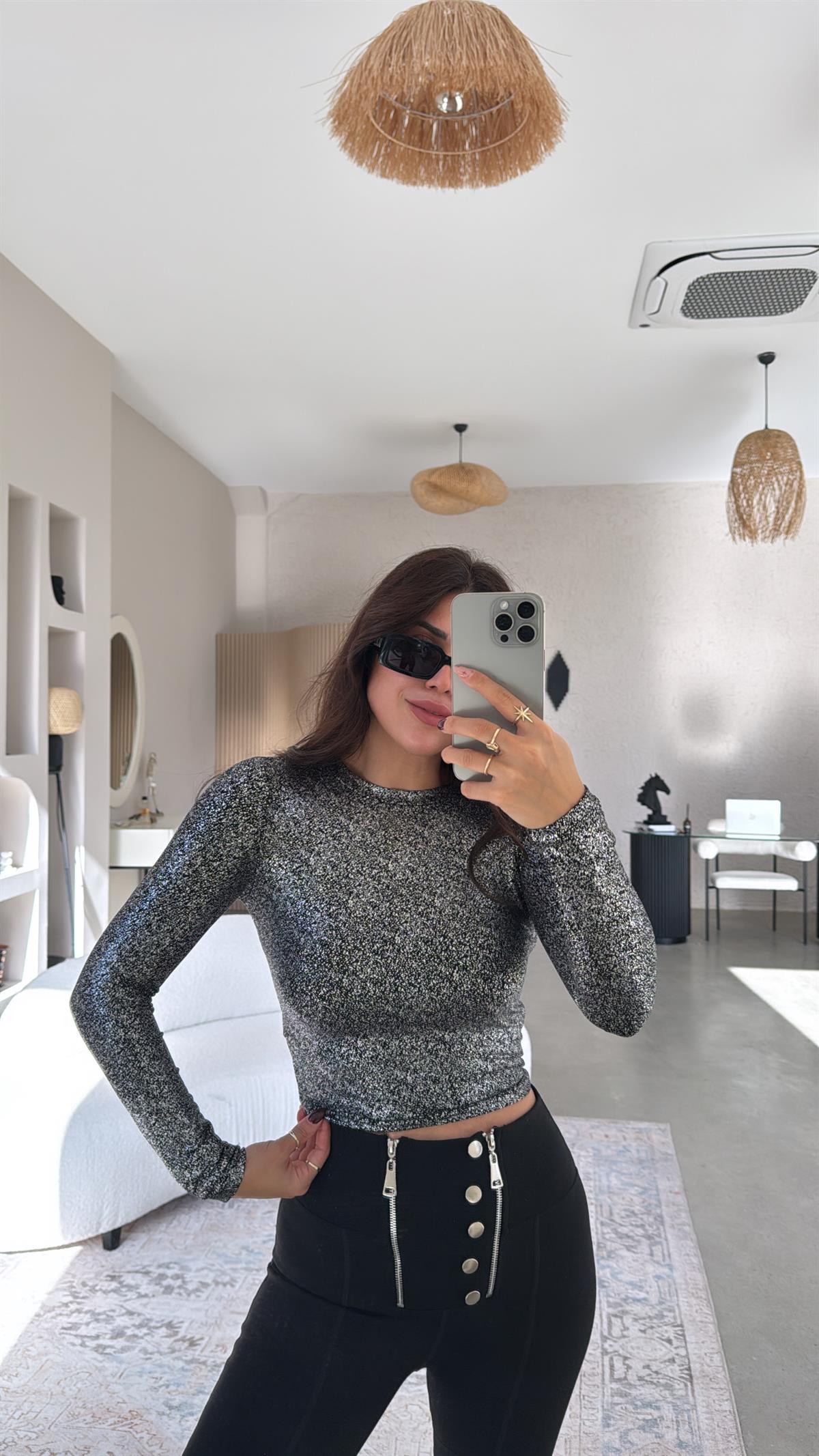 Siyah Simli Bluz