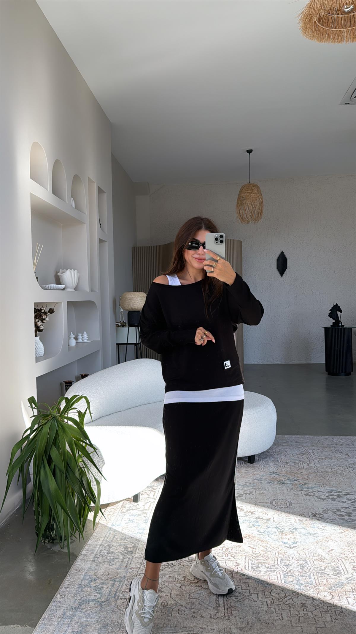 Siyah Simli Şeritli Etekli Üçlü Takım