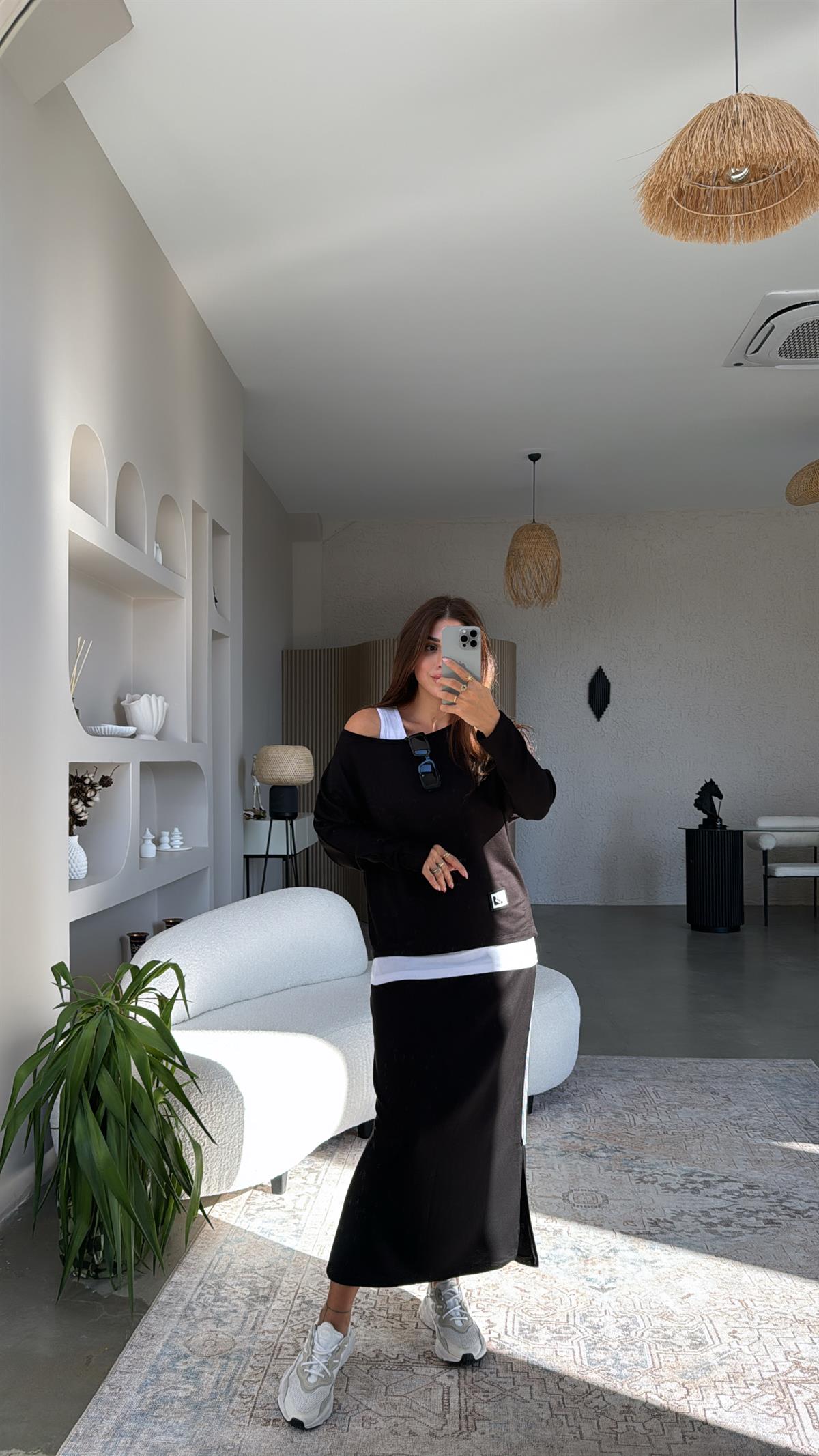 Siyah Simli Şeritli Etekli Üçlü Takım