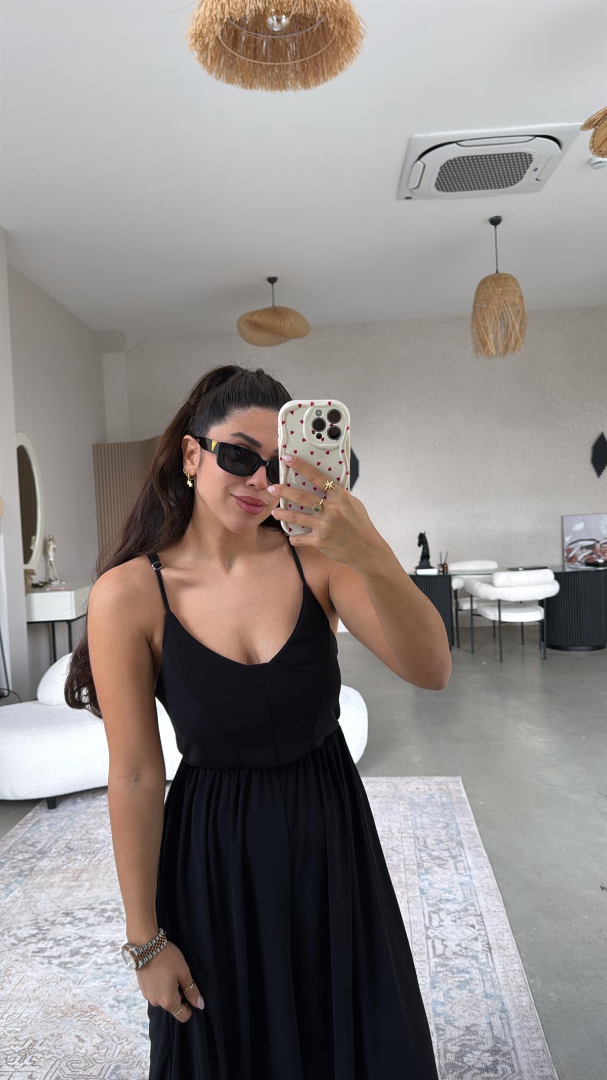 Siyah Sırtı Çapraz Askılı Buzzy Tulum