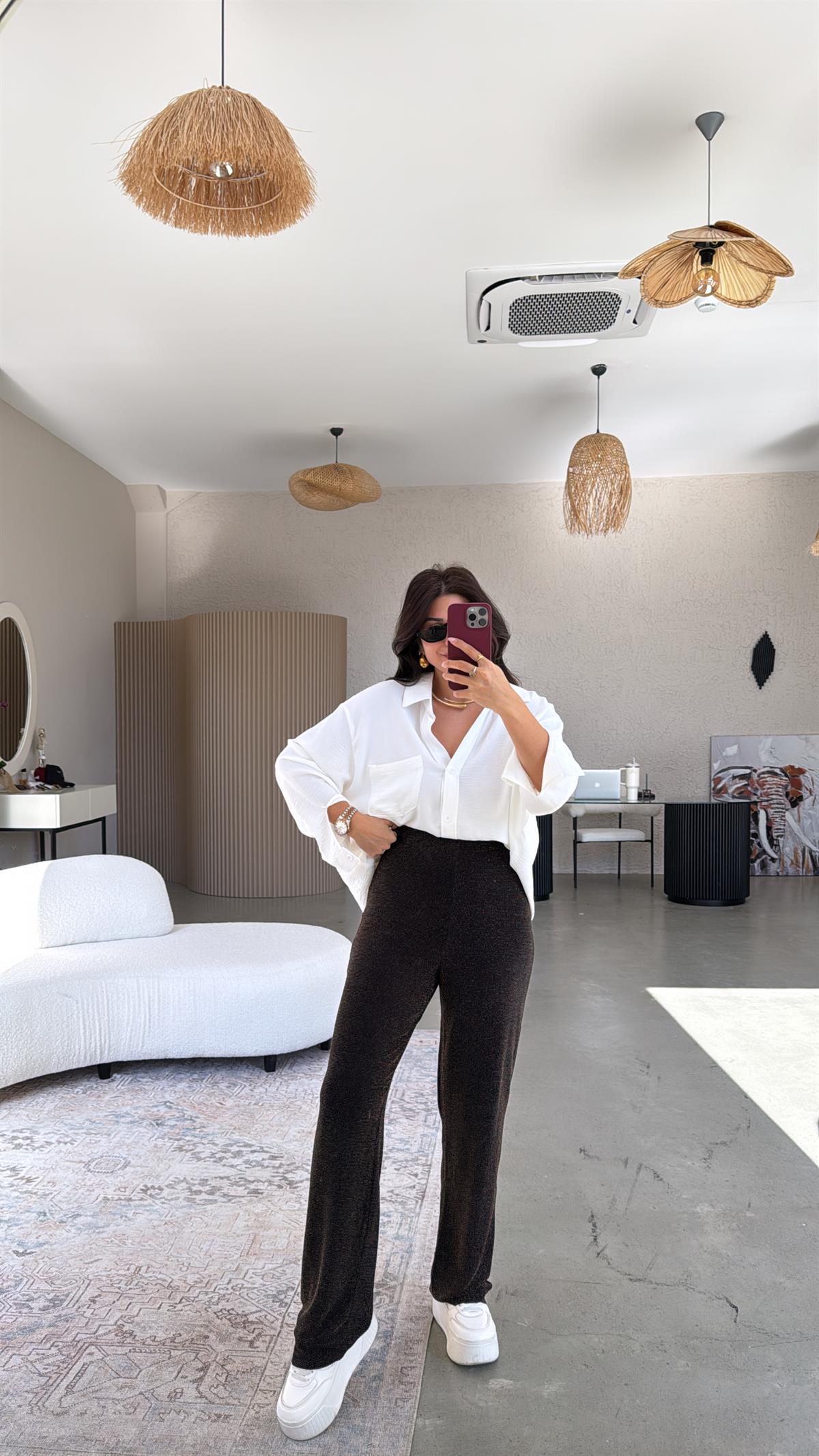 Siyah Şort Astarlı Gold Simli Pantolon