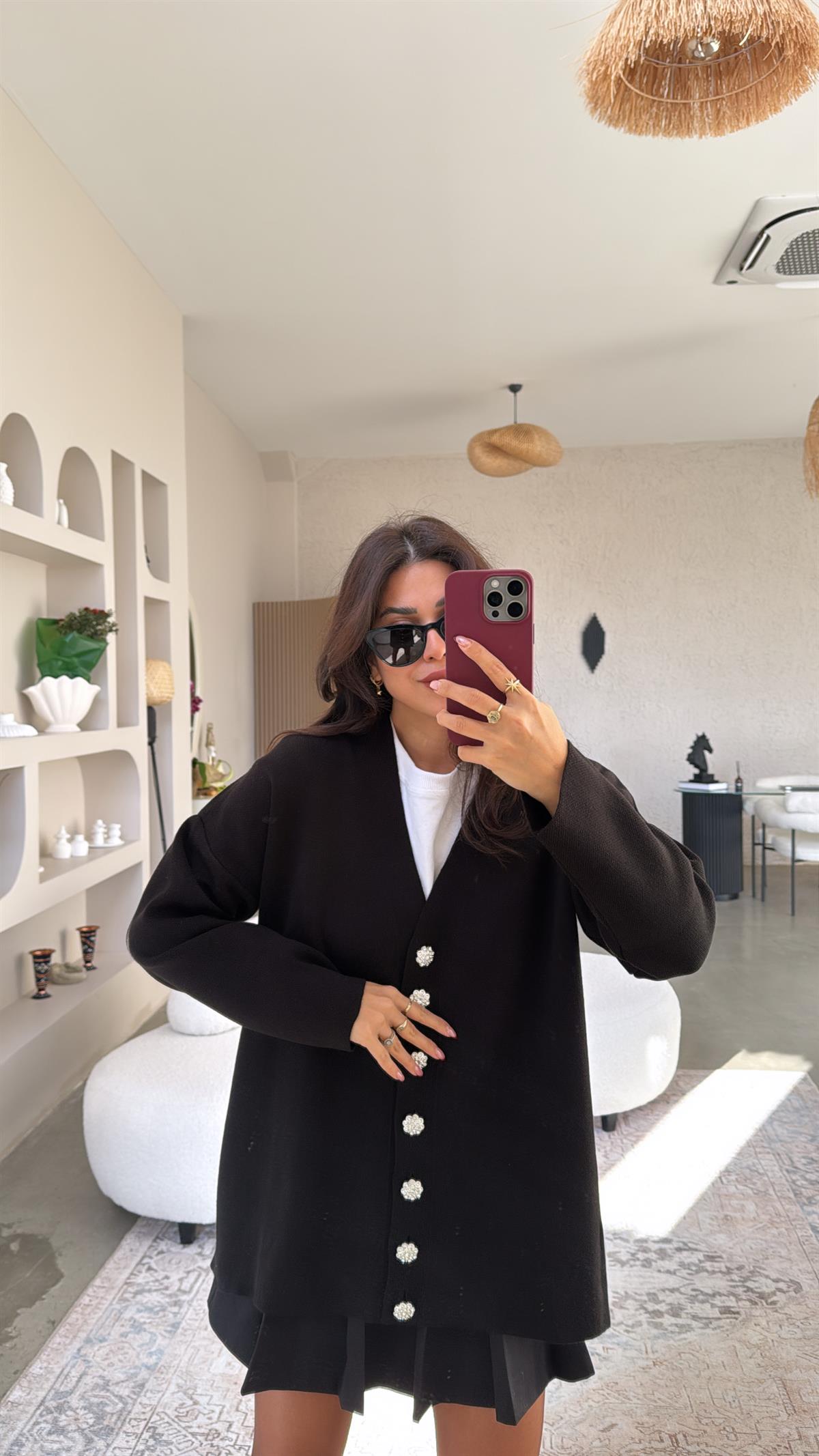 Siyah Taş Düğmeli Oversize Hırka