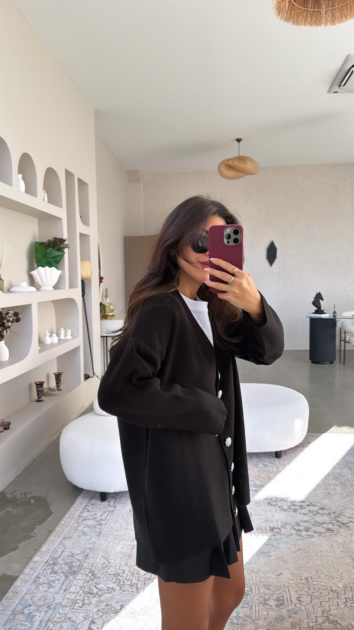 Siyah Taş Düğmeli Oversize Hırka