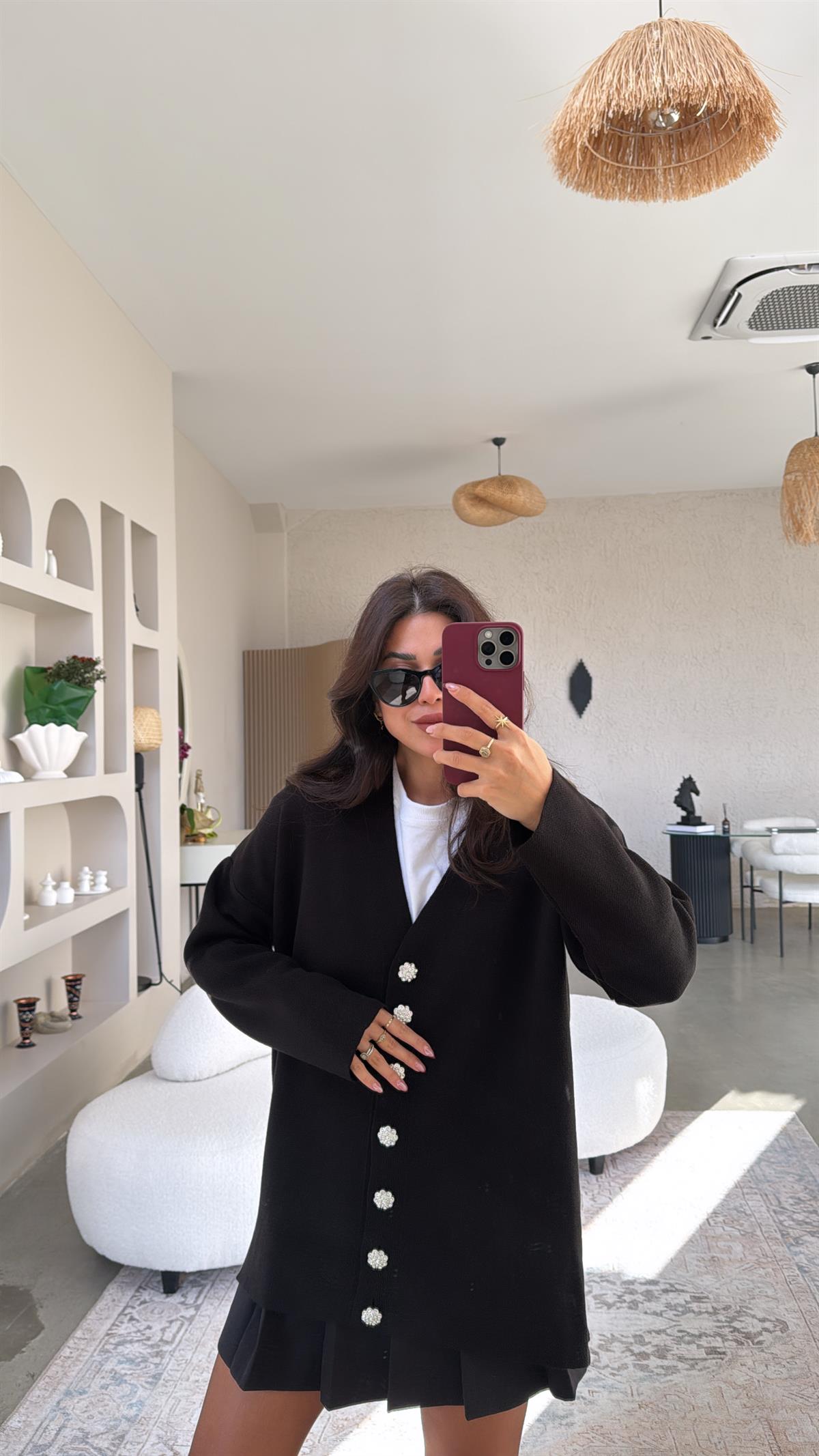 Siyah Taş Düğmeli Oversize Hırka