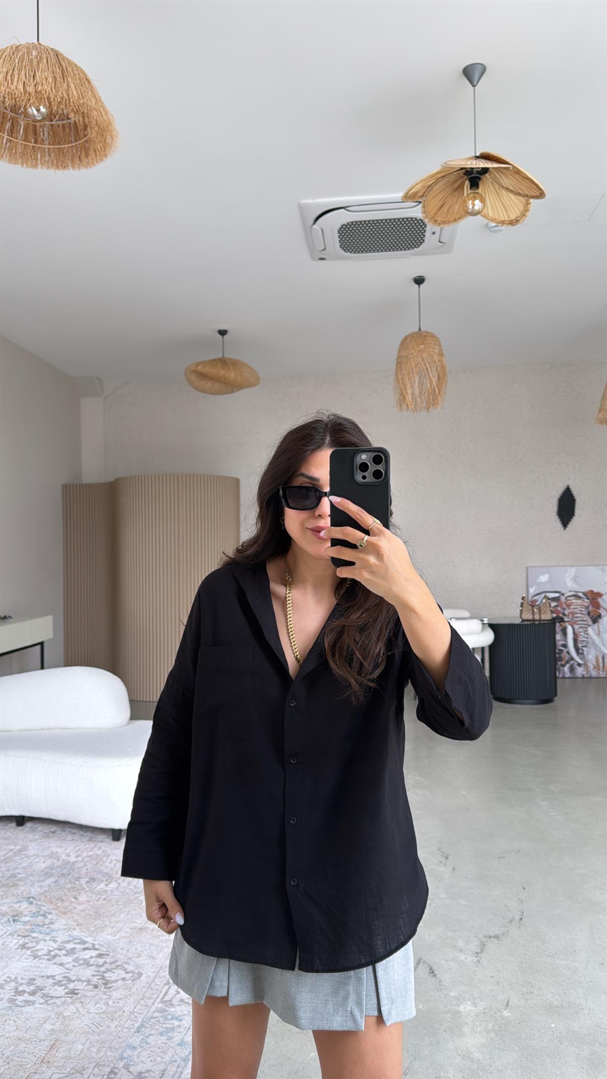 Siyah Tek Cepli Keten Gömlek