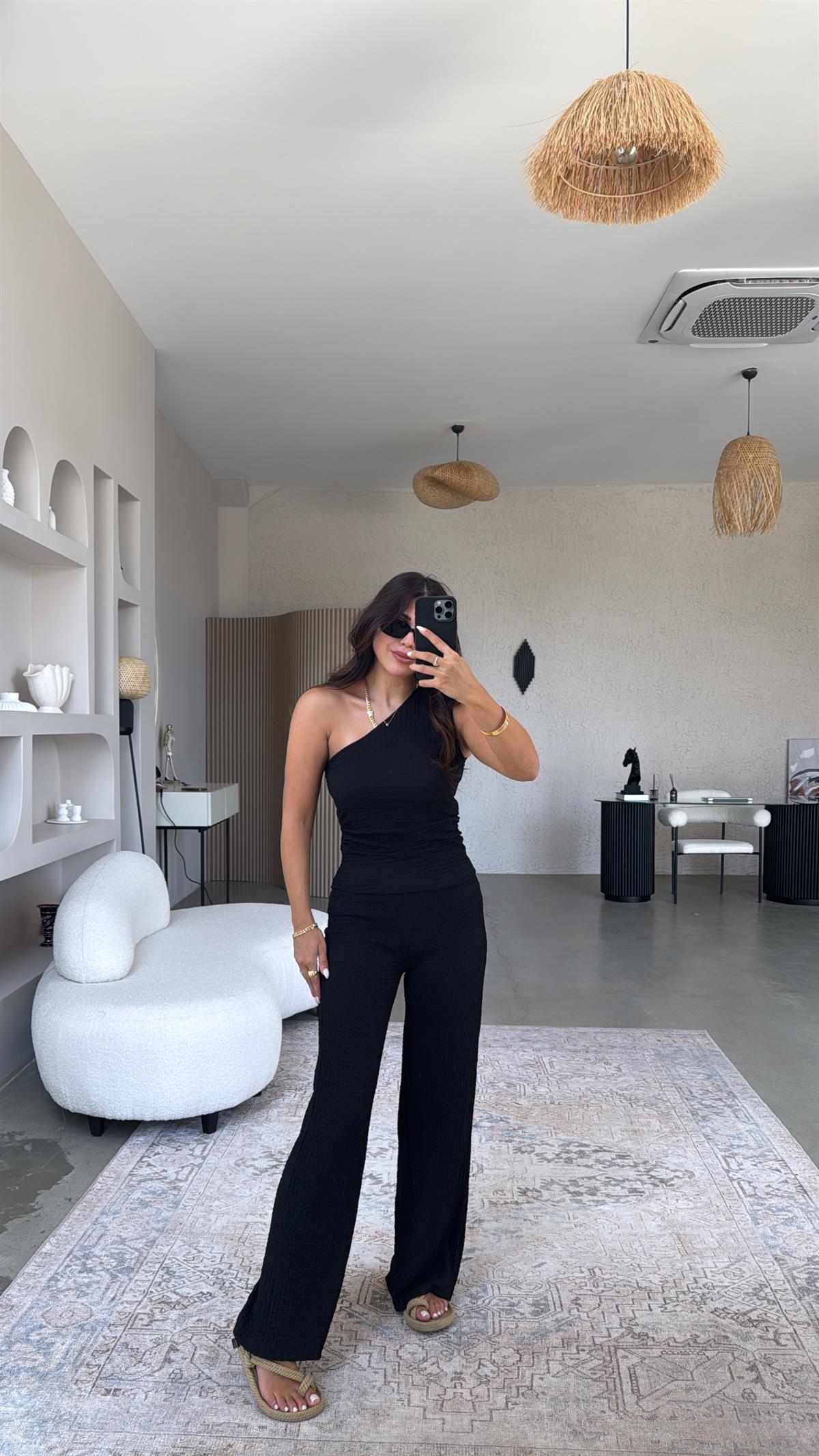 Siyah Tek Omuz Gofre Takım