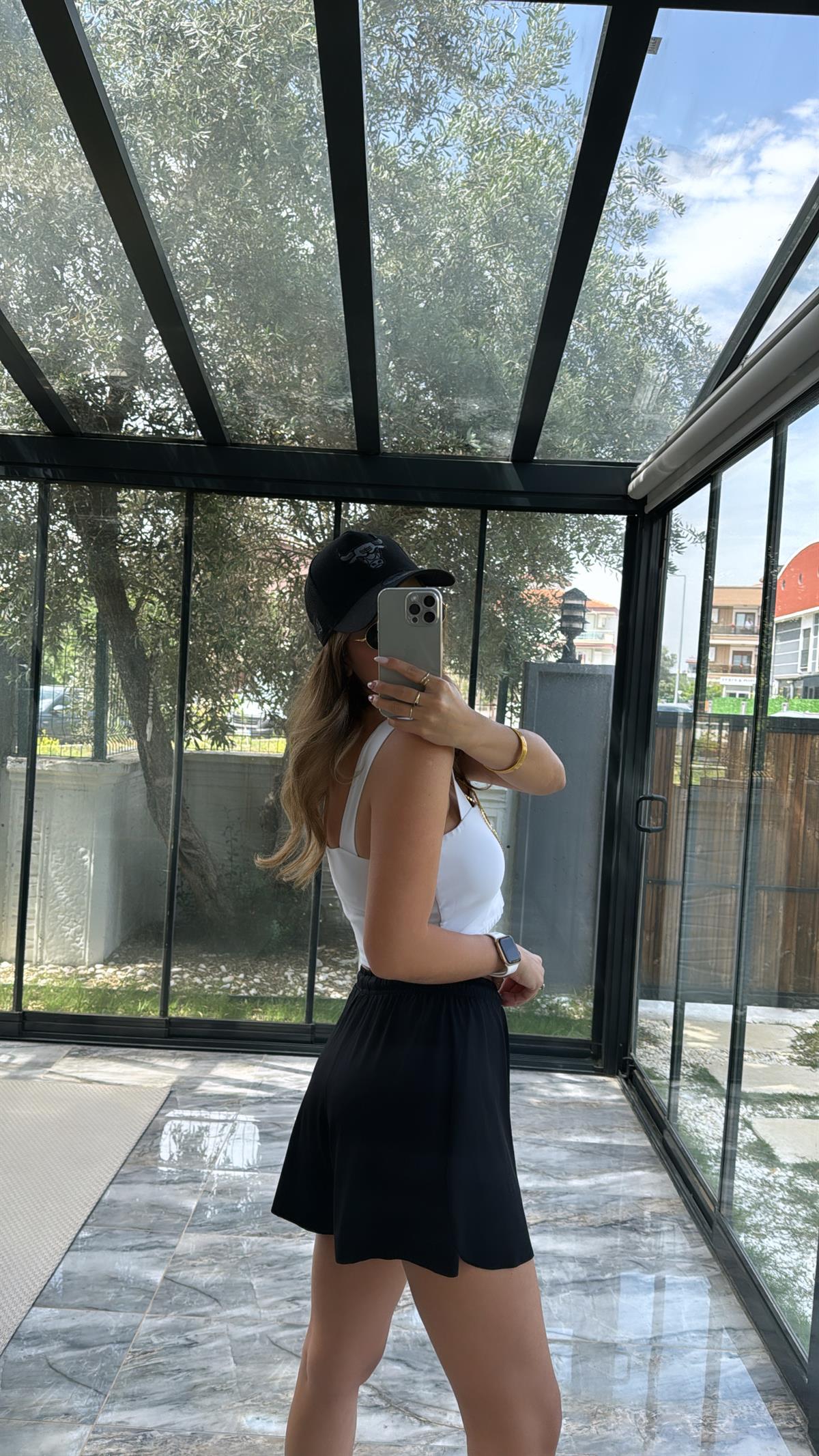 Siyah Tenis Şort