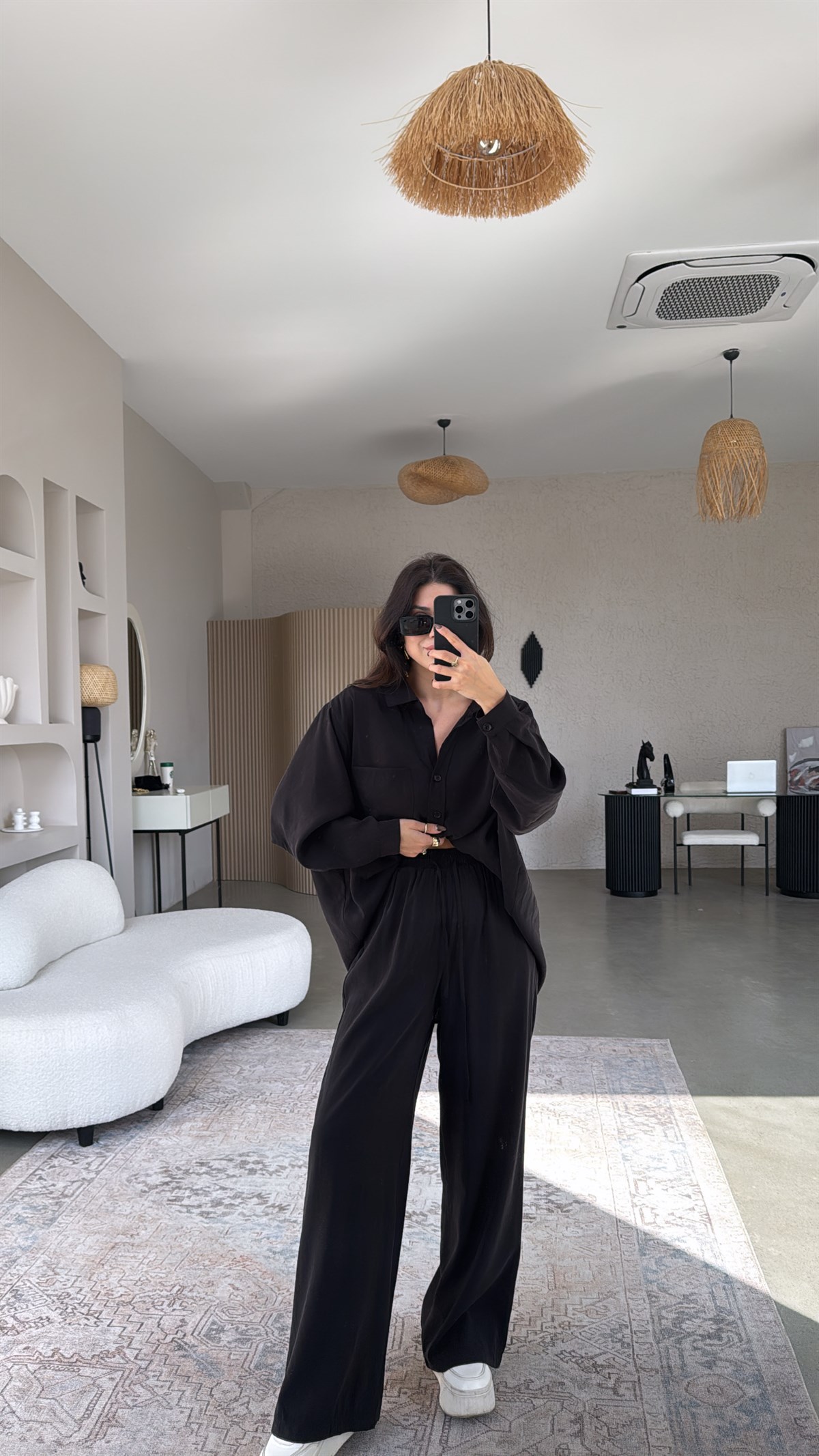 Siyah Tensel Dökümlü Gömlek Pantolon Takım