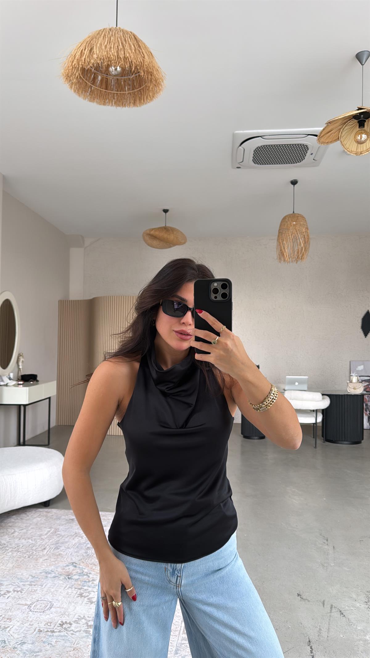 Siyah Tok Saten Degaje Bluz