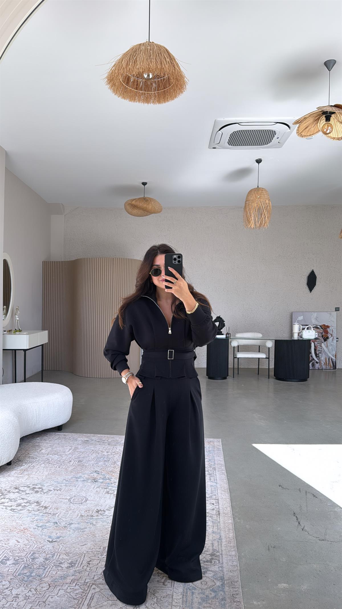 Siyah Tokalı Ceketli Pantolon Takım