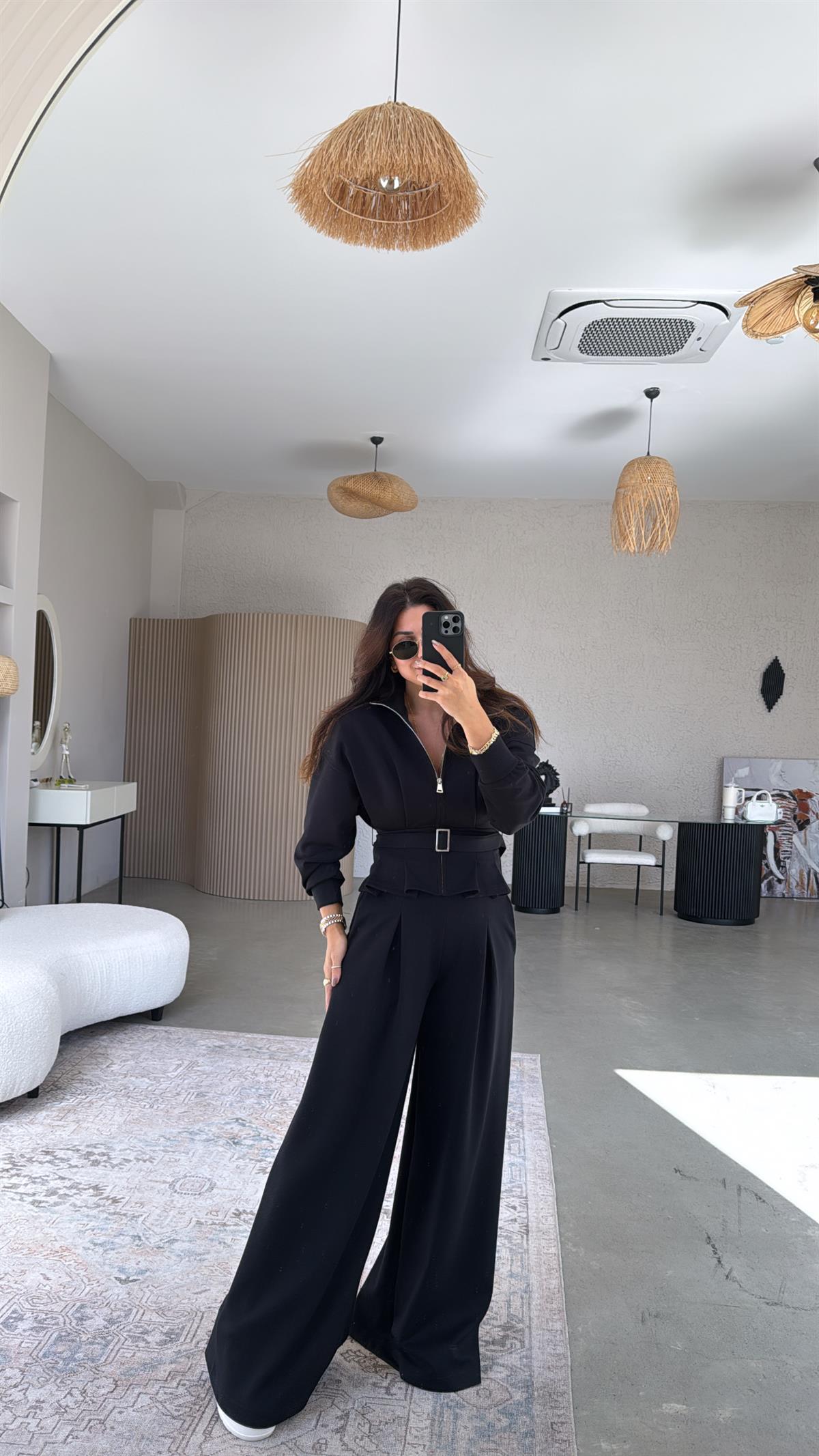 Siyah Tokalı Ceketli Pantolon Takım