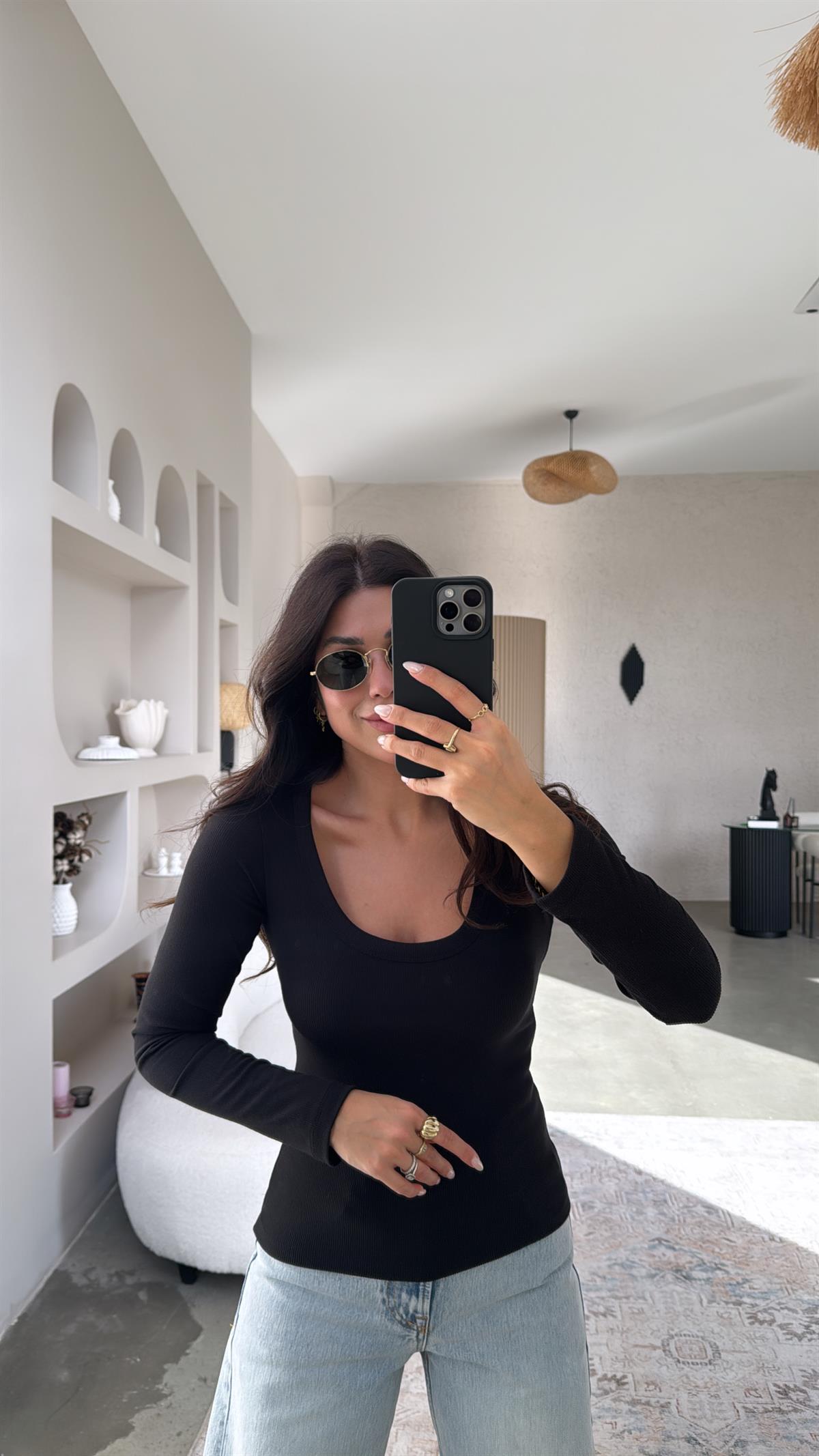 Siyah U Yaka Uzun Kollu Fitilli Basic